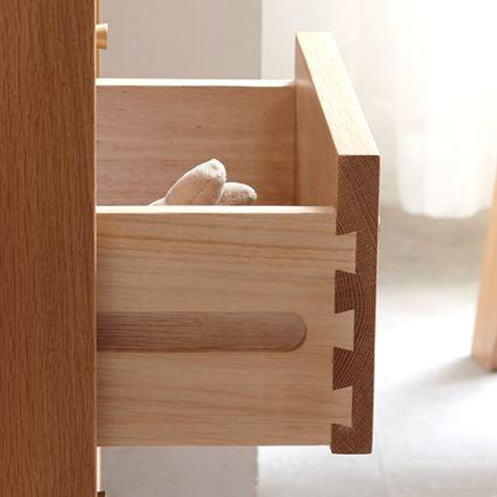 Oslo Natural Solid Oak Small Sideboard gallery detail image