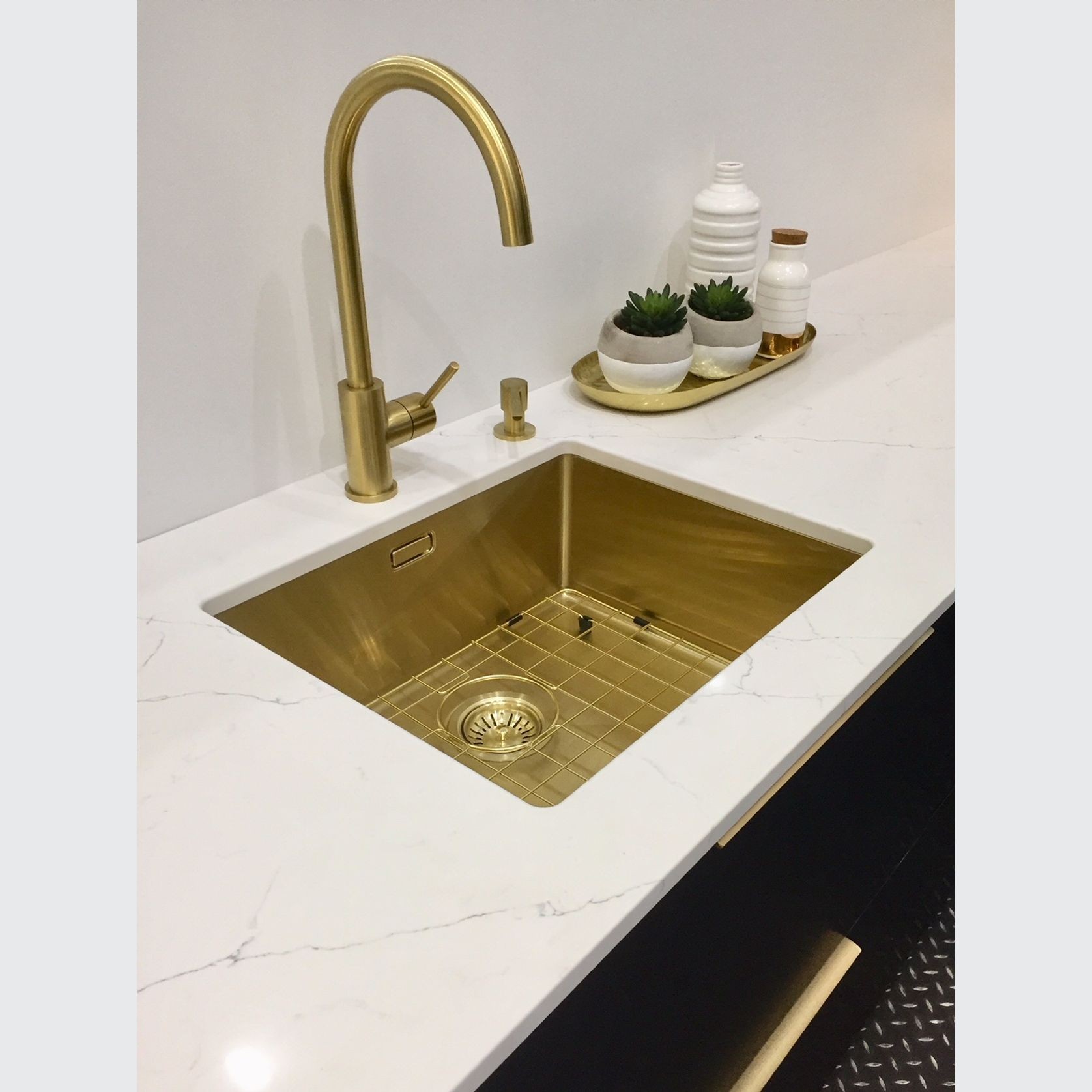 Aurora Coloured Stainless Steel Sinks by Mercer gallery detail image