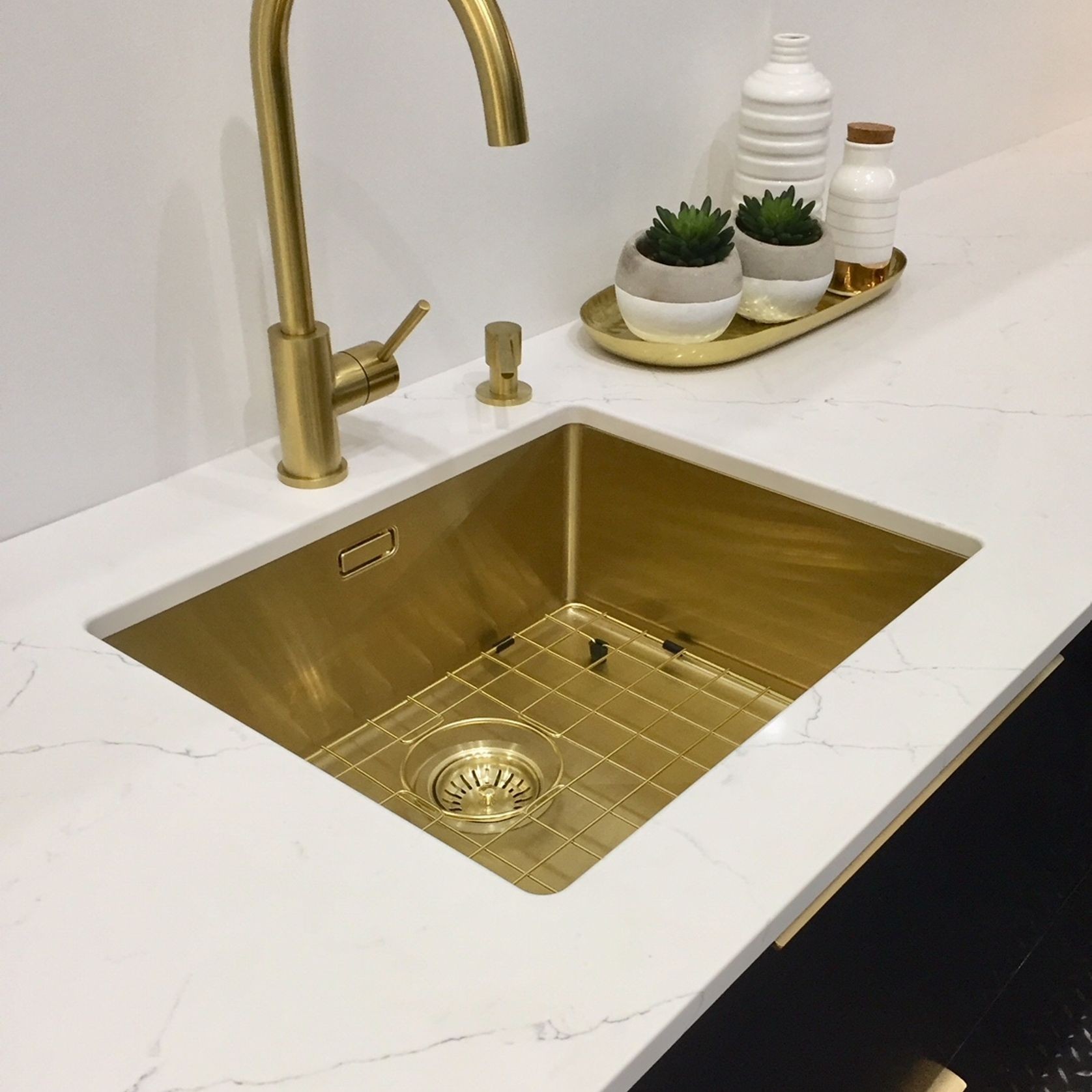 Aurora Coloured Stainless Steel Sinks by Mercer gallery detail image
