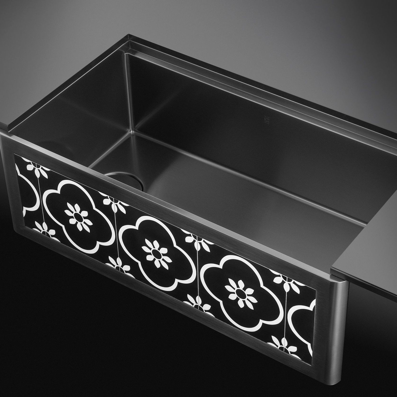 ZOMODO Boutique Butler Sink + Accessories BLACK gallery detail image