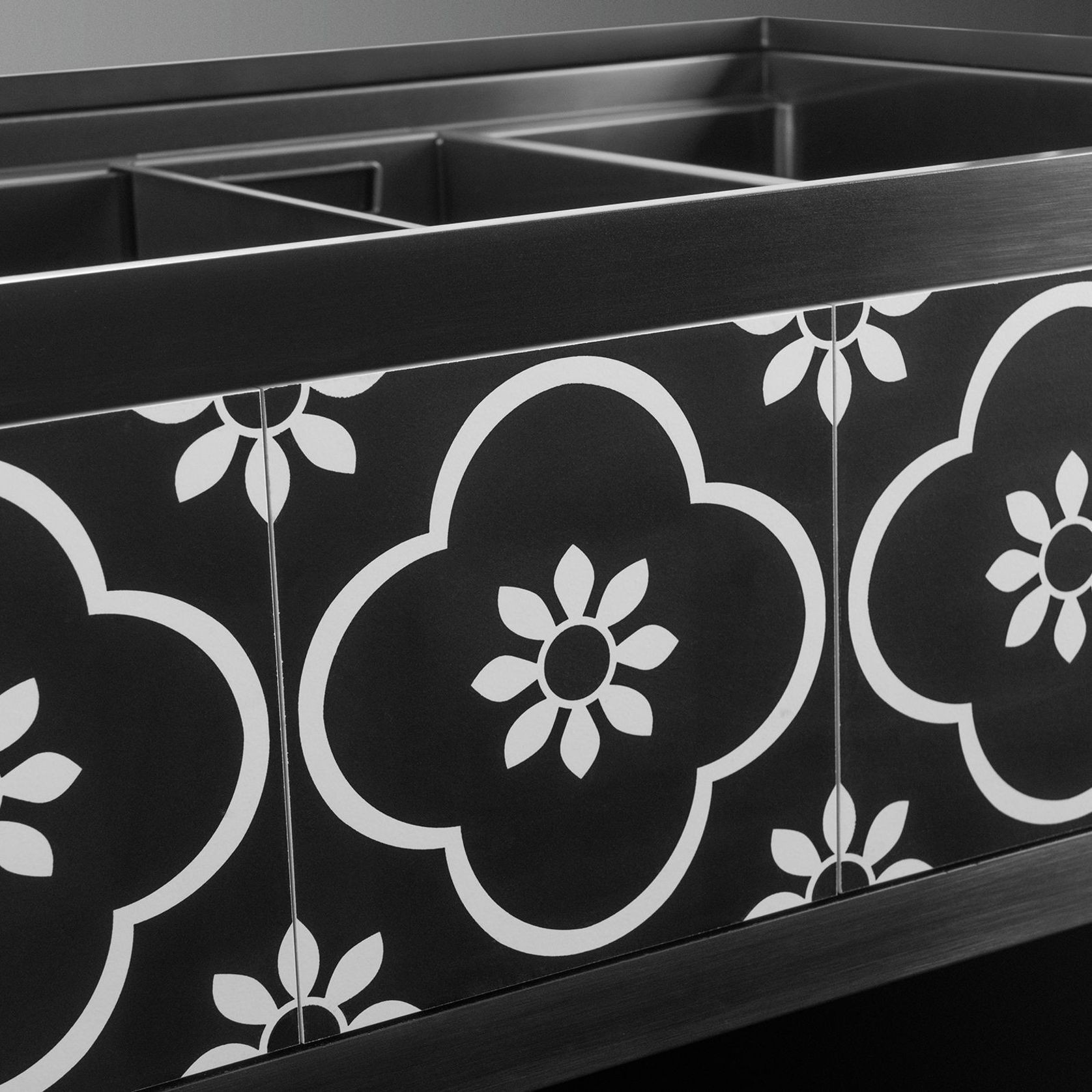 ZOMODO Boutique Butler Sink + Accessories BLACK gallery detail image