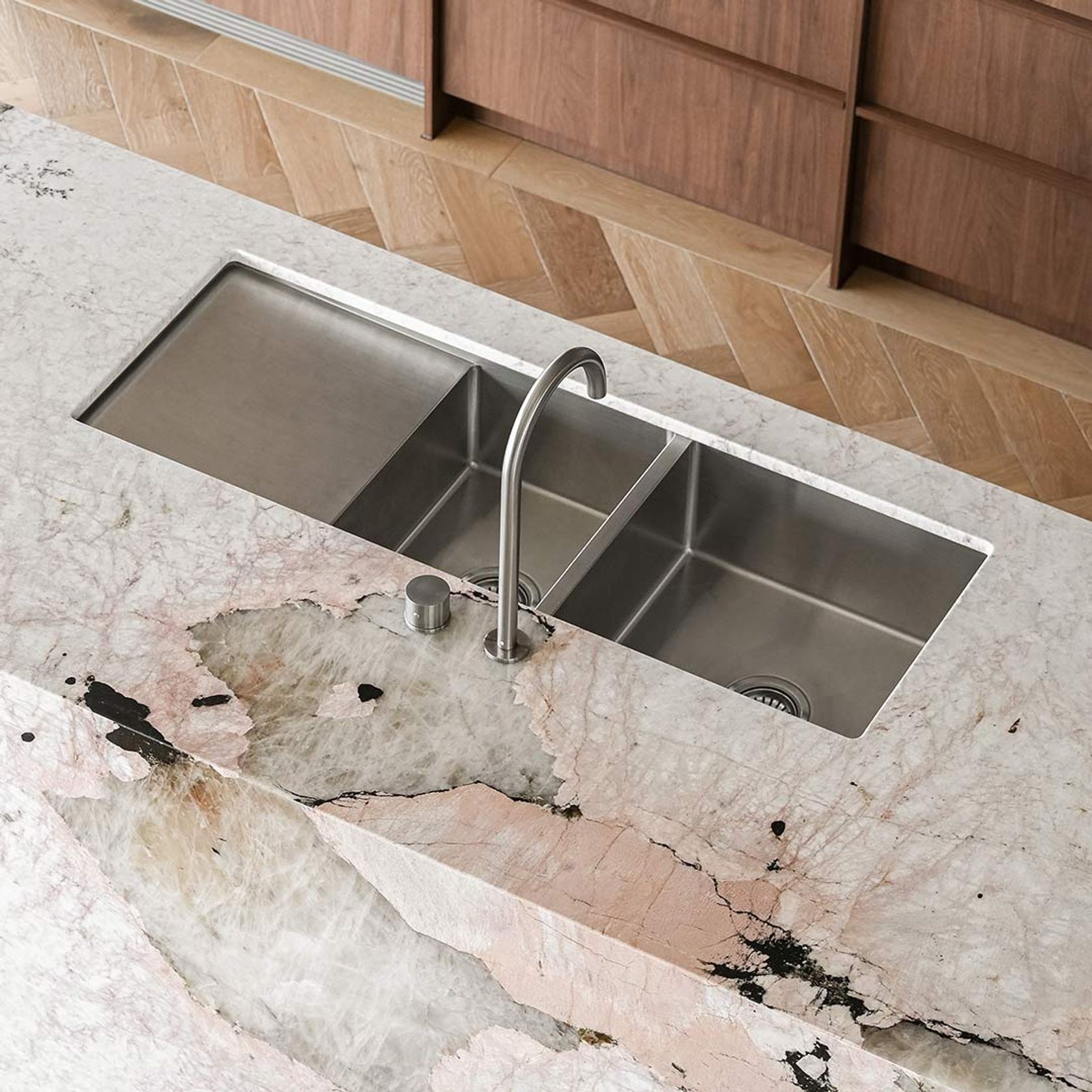 Ontario Double Sink (Overflow) gallery detail image