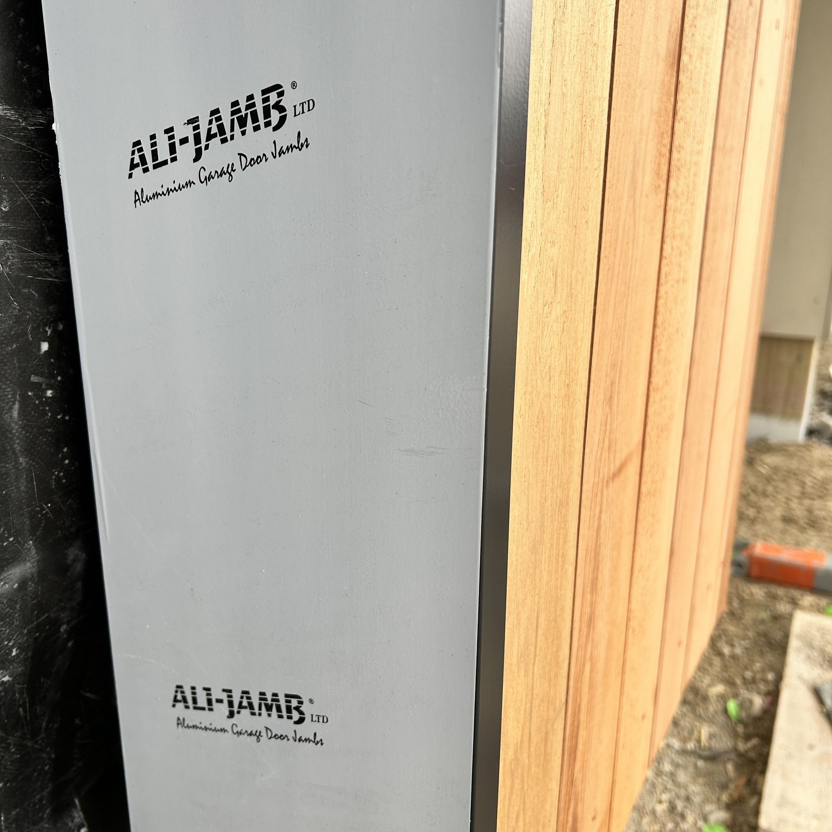 Ali Jamb Garage Door Surround for 140mm Framing gallery detail image