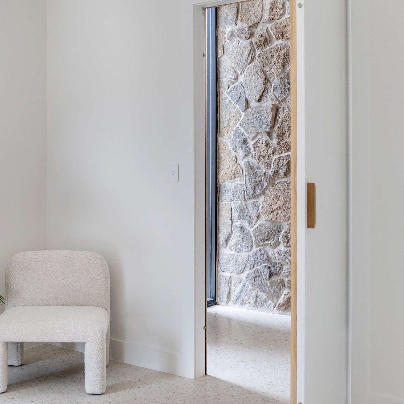 Eco Outdoor Freeform Stone Wall gallery detail image