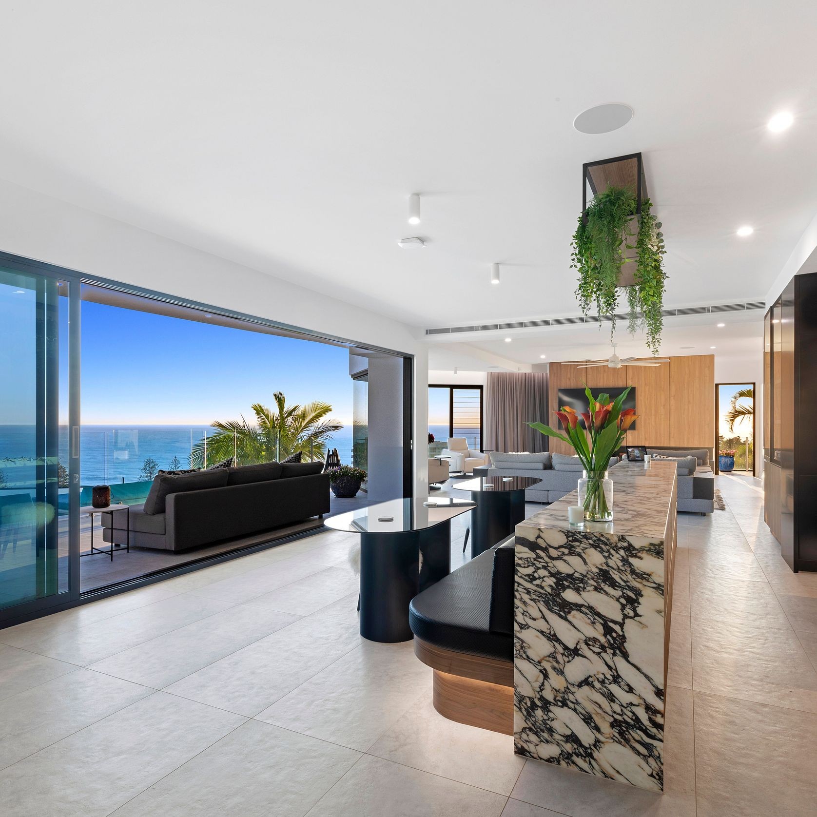 Vantage | Series 542 | Stacking Sliding Door gallery detail image