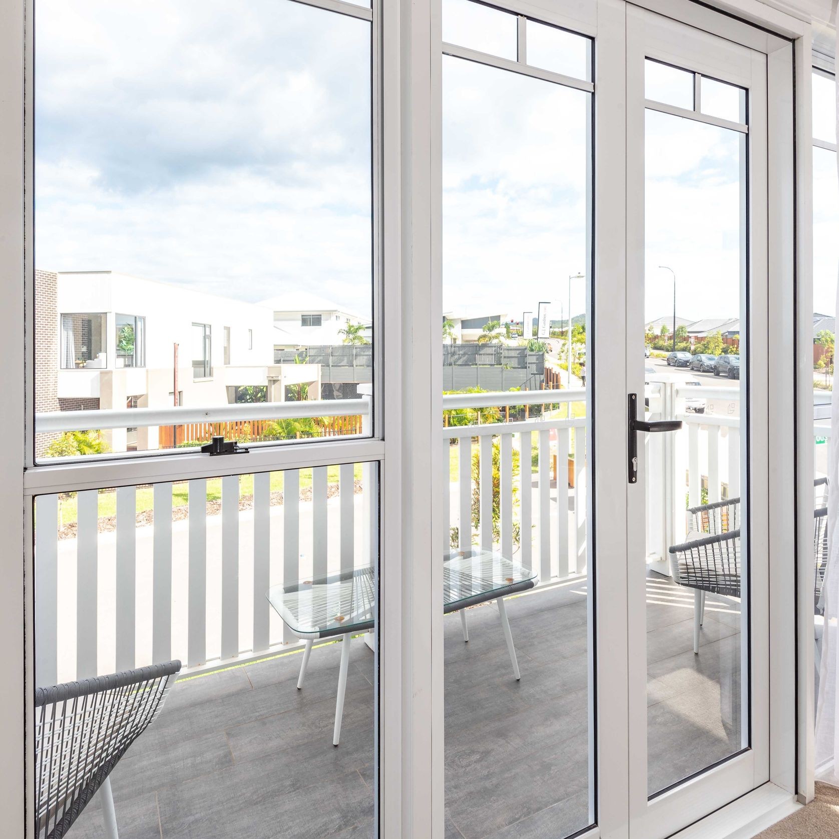 Vantage | Series 549 | Hinged Entry Door gallery detail image