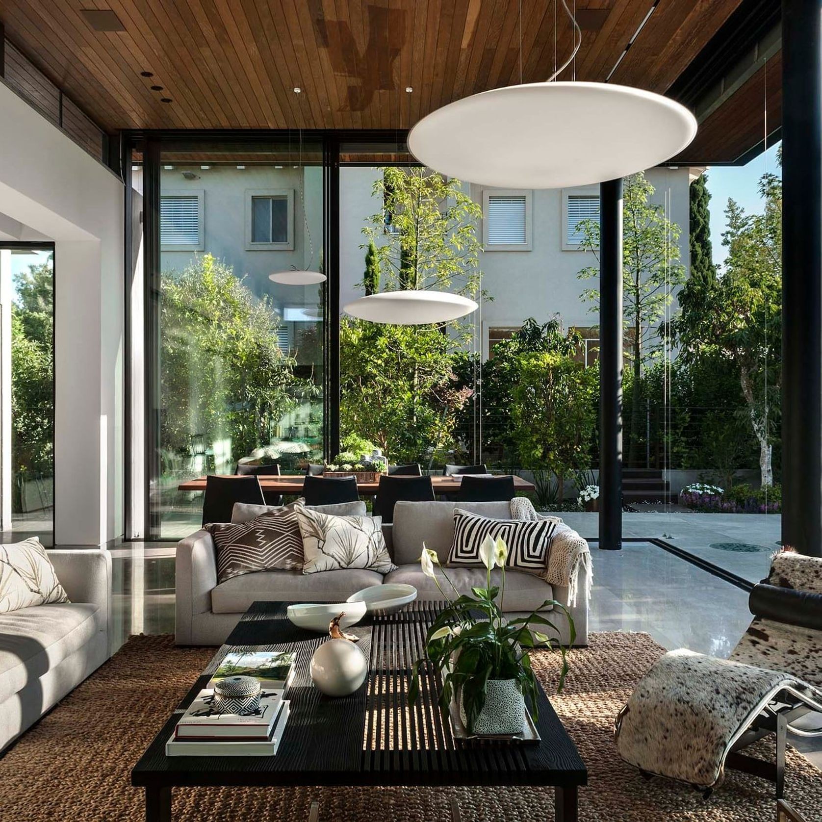 Urbane Thermally Broken Minimalist Sliding Door System gallery detail image