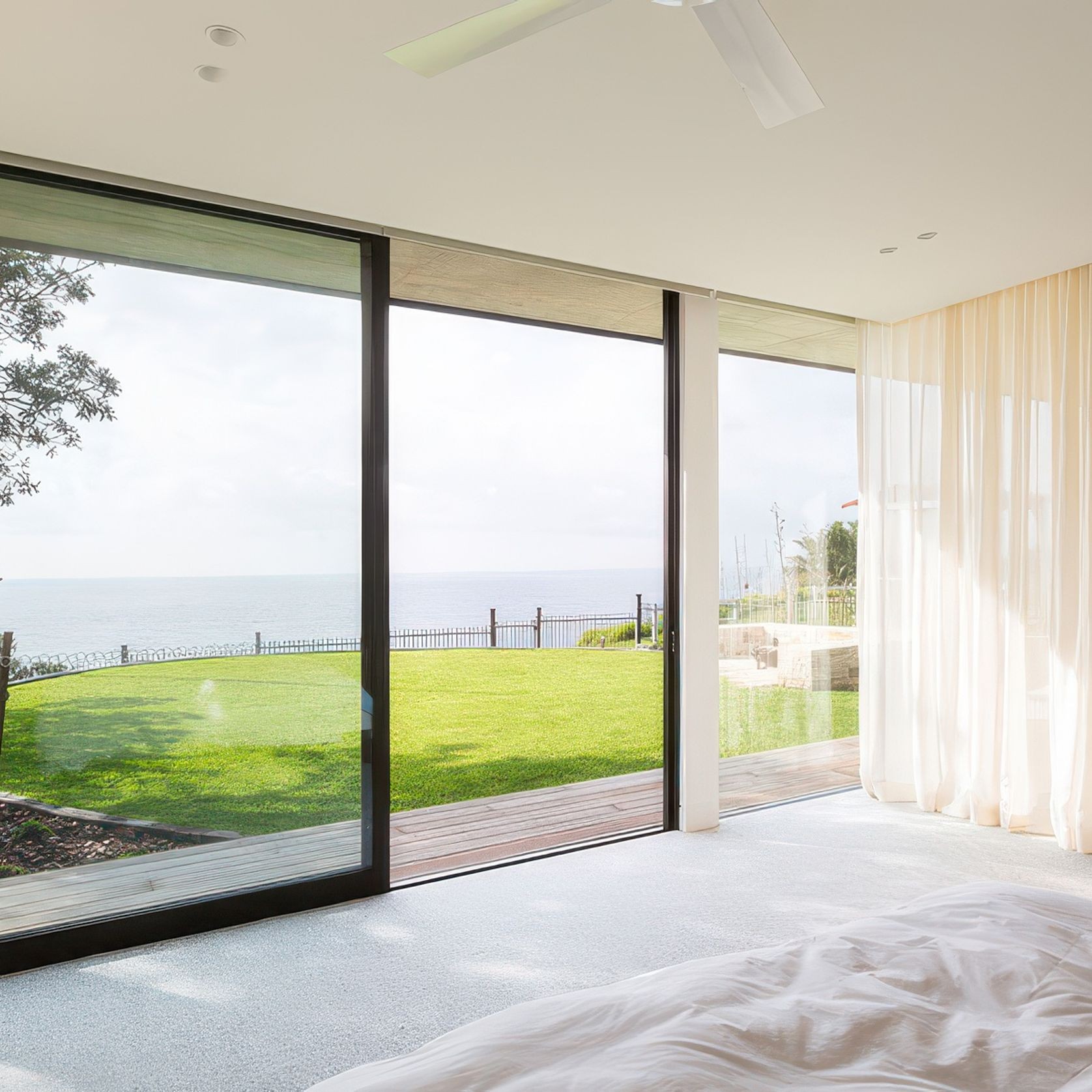 Elevate | Series 704 | Sliding Door gallery detail image