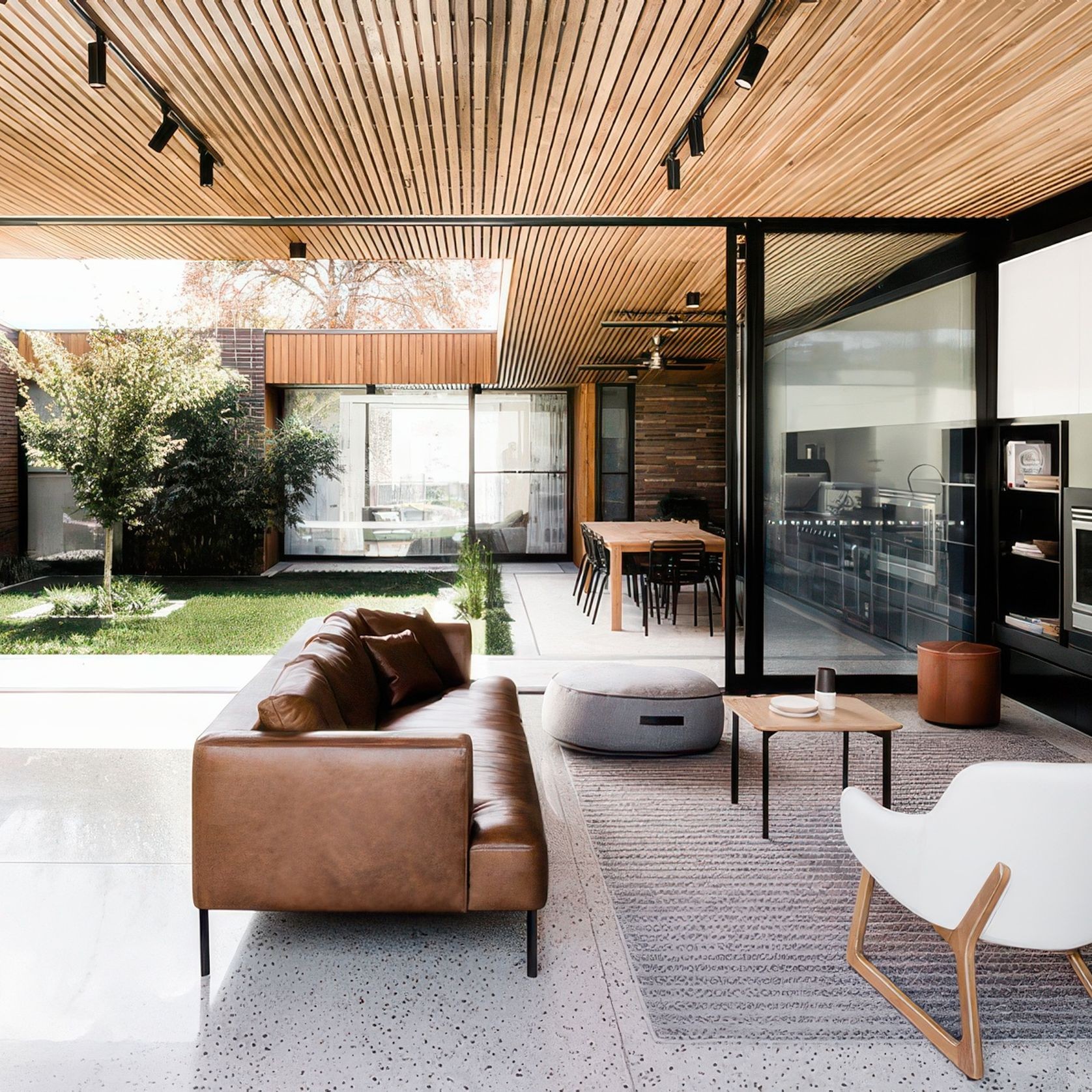 Elevate | Series 704 | Sliding Door gallery detail image