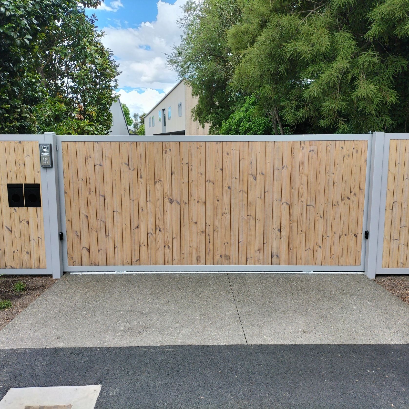 Custom Designer Gates gallery detail image