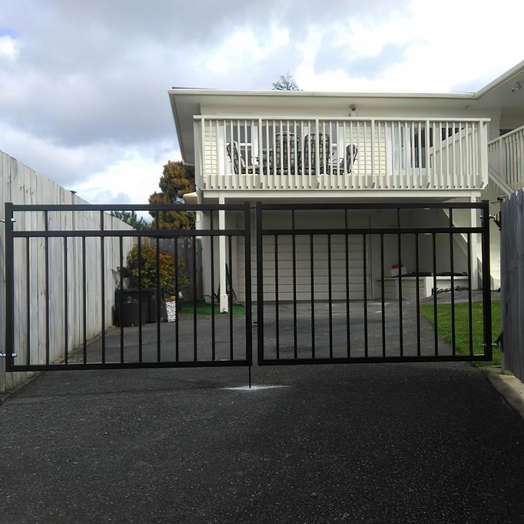 Tubular Driveway Gates gallery detail image