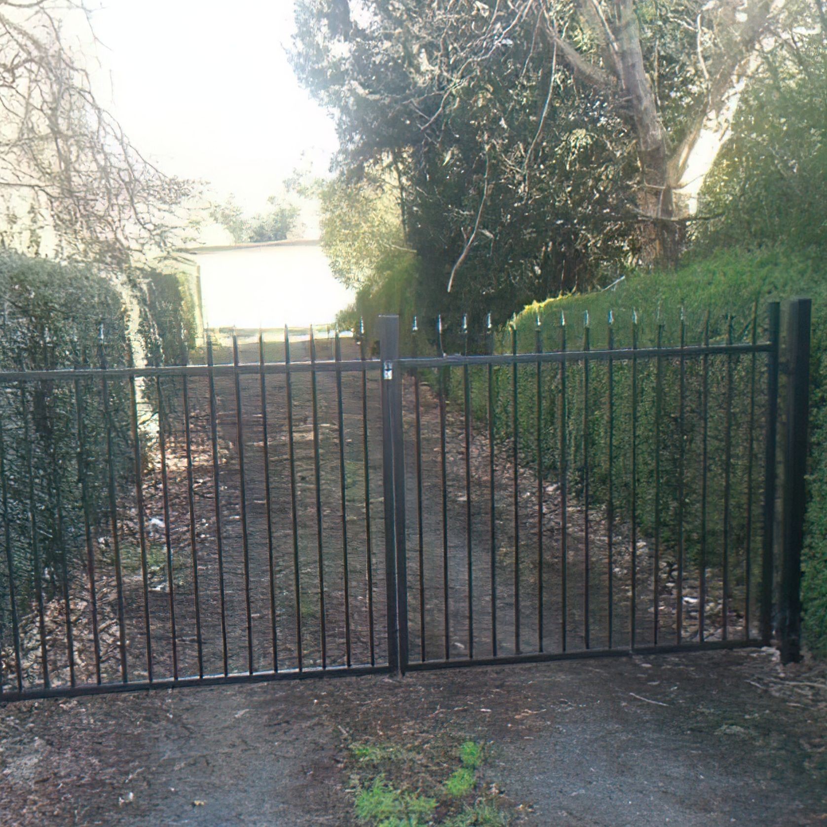 Tubular Driveway Gates gallery detail image
