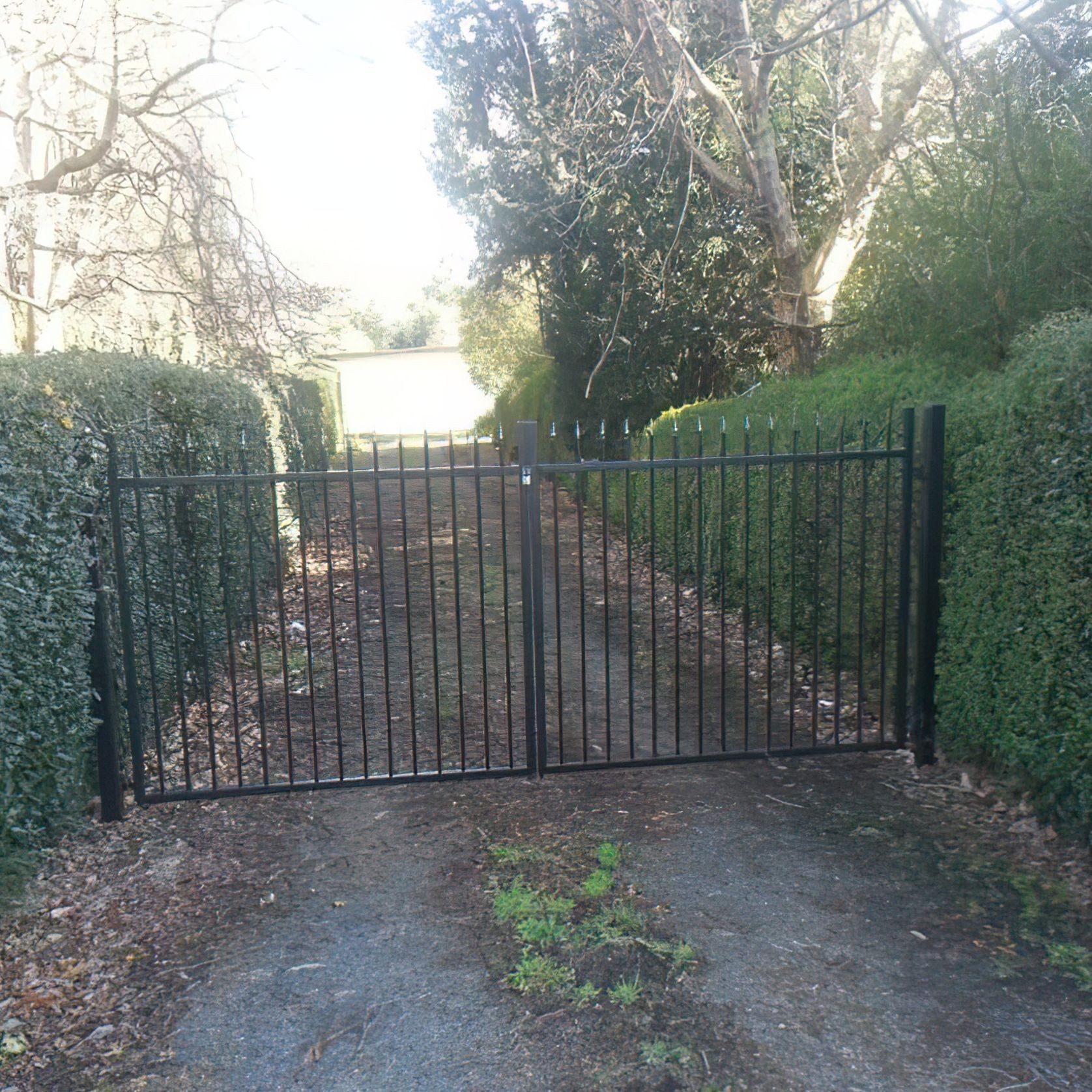 Tubular Driveway Gates gallery detail image