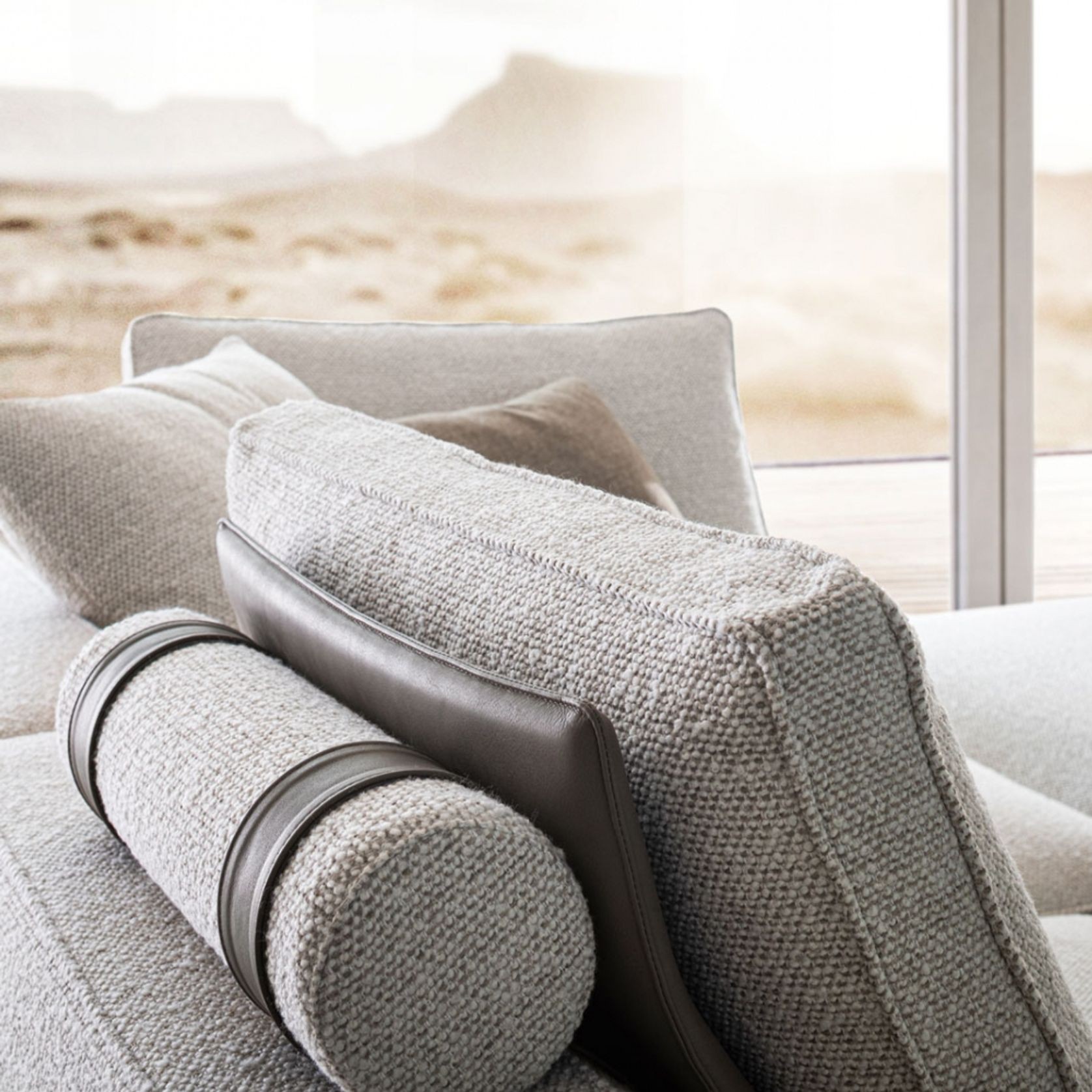 Gregor Sofa by Molteni&C gallery detail image