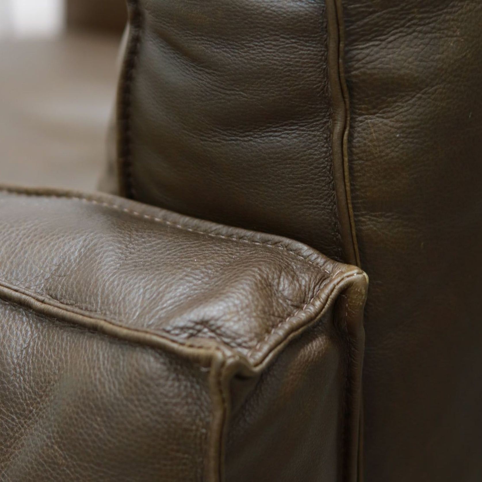 Attendant Chair gallery detail image