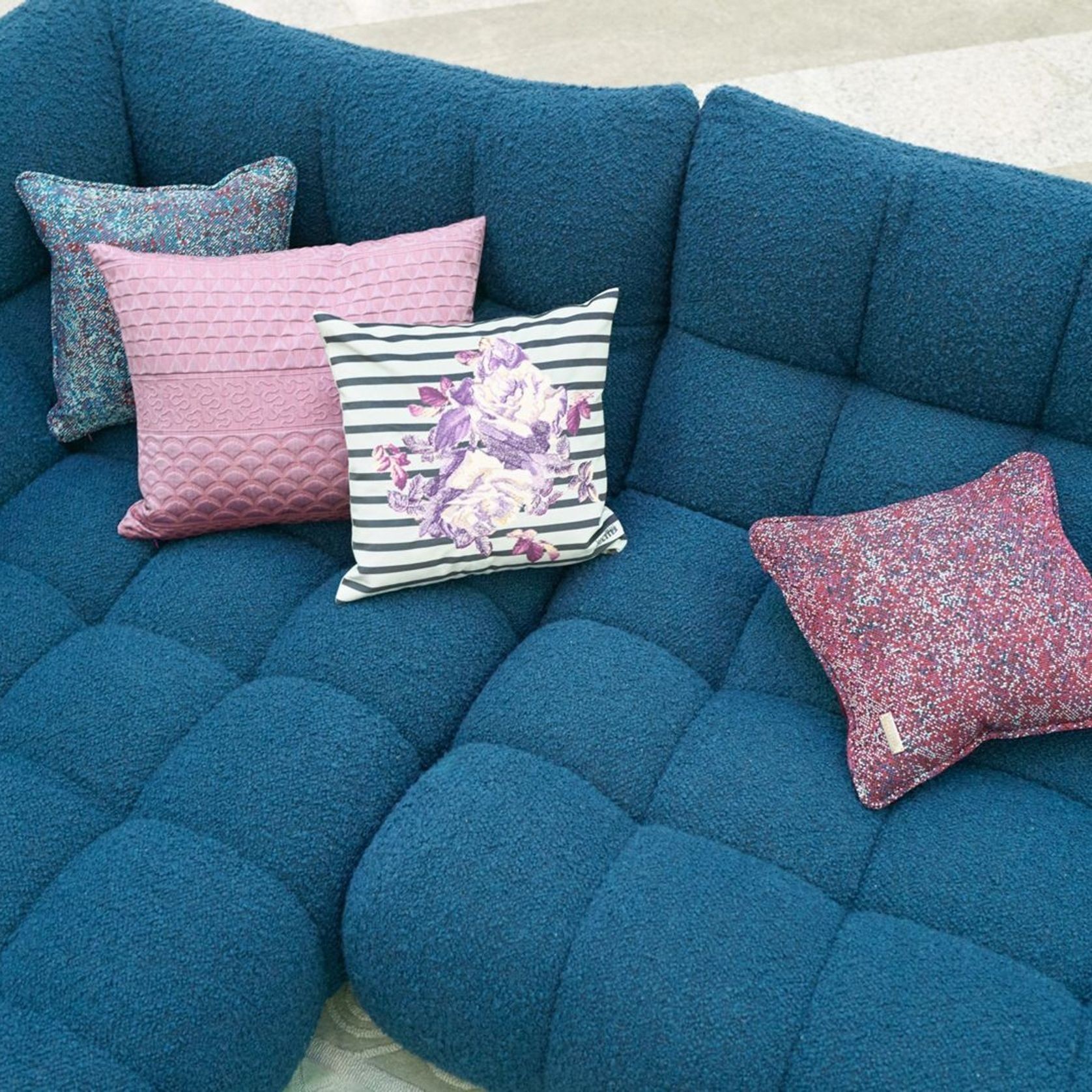Setup Sofa gallery detail image