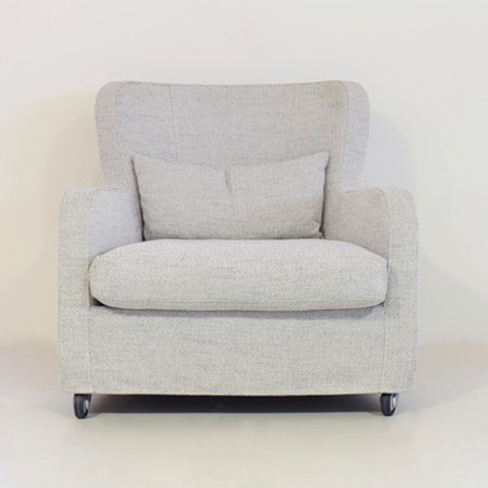 Big Mimilla Armchair gallery detail image