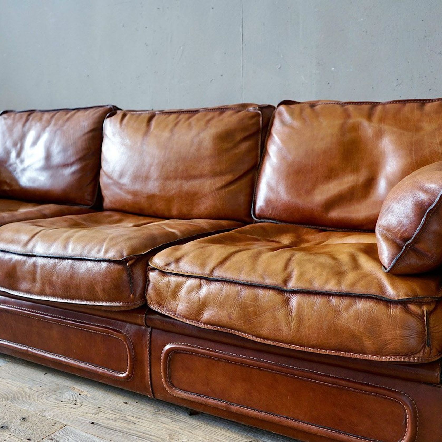 Vintage Leather Roche Bobois Sofa gallery detail image