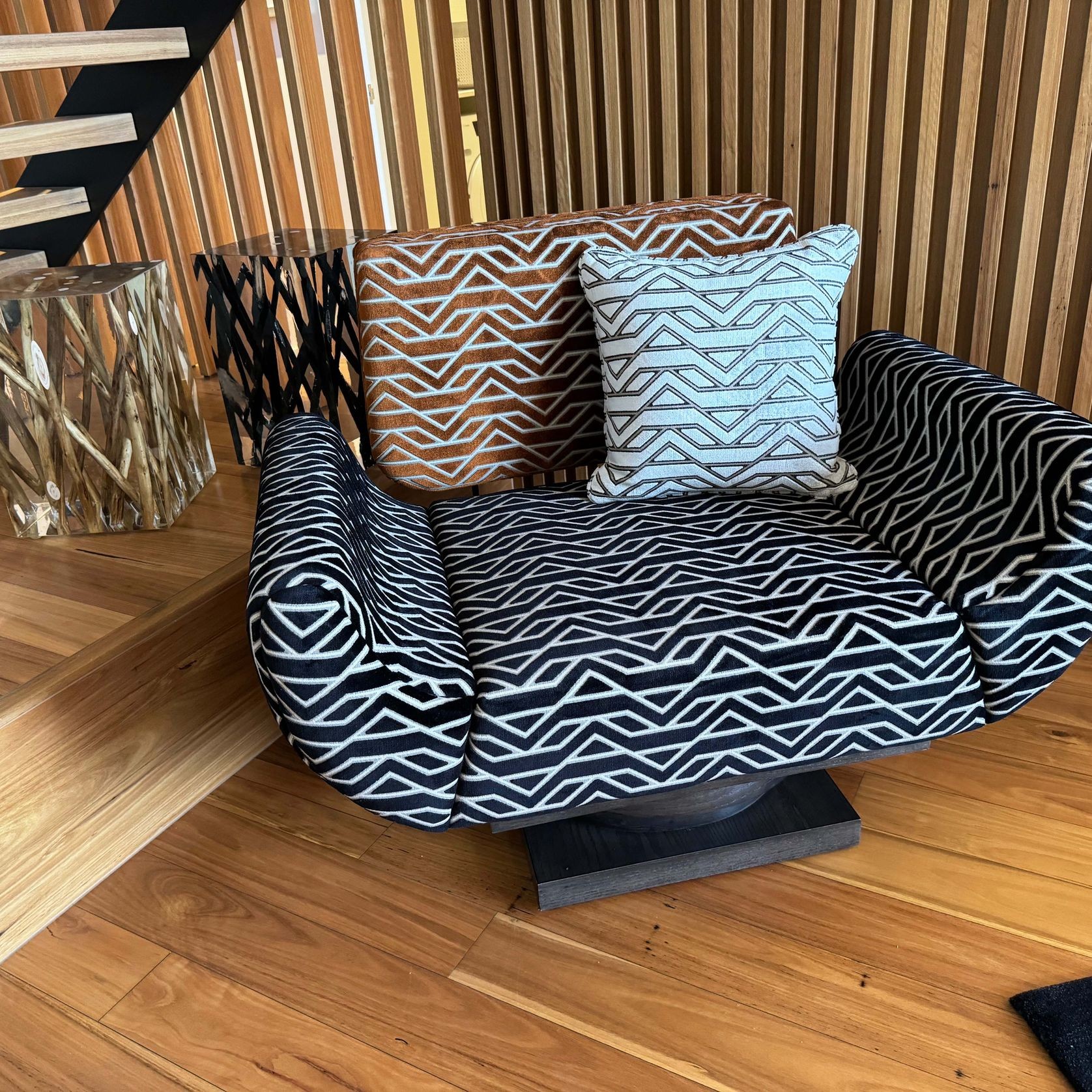 Mid Century Modern Curved Chair gallery detail image