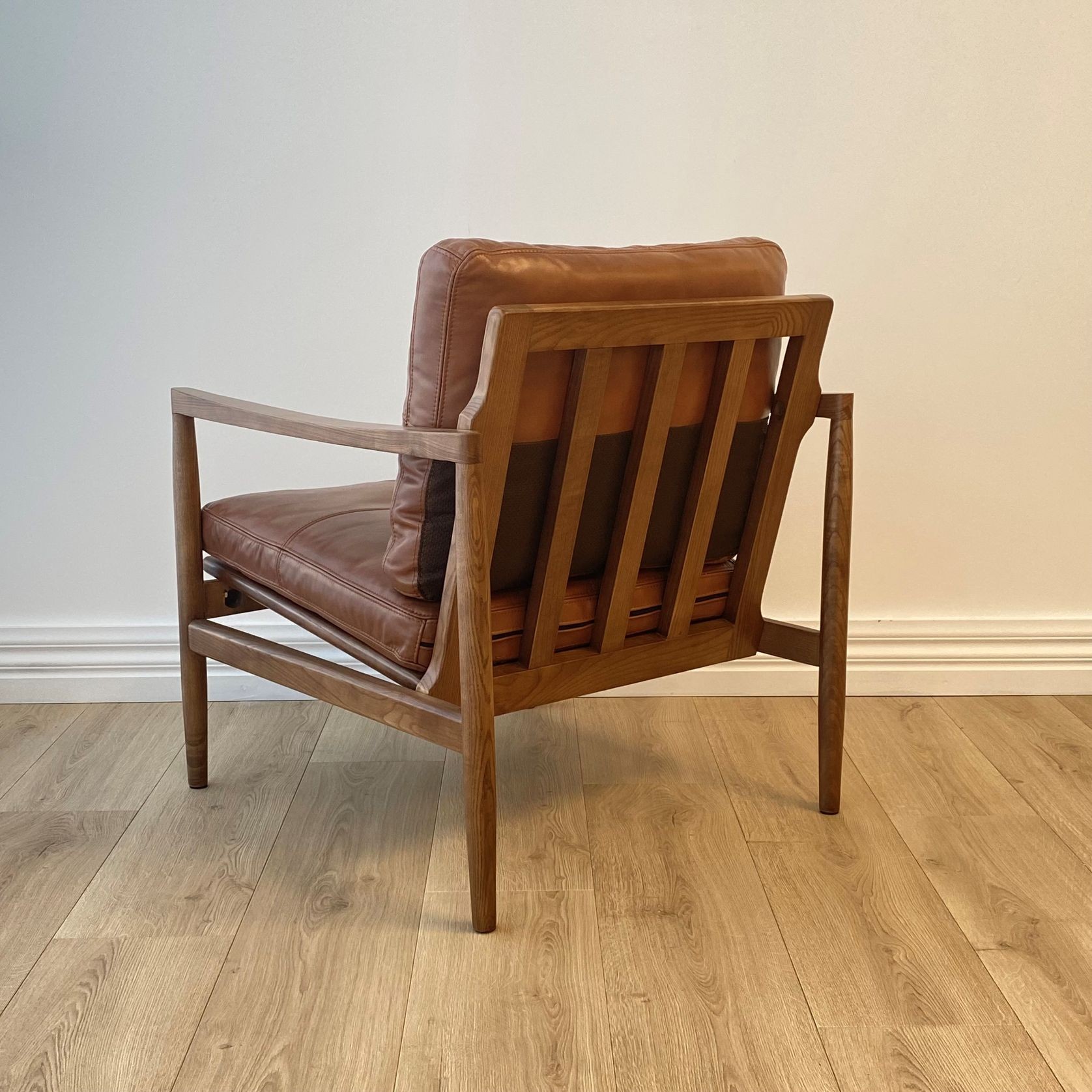 Bailey Leather Chair | Saddle gallery detail image