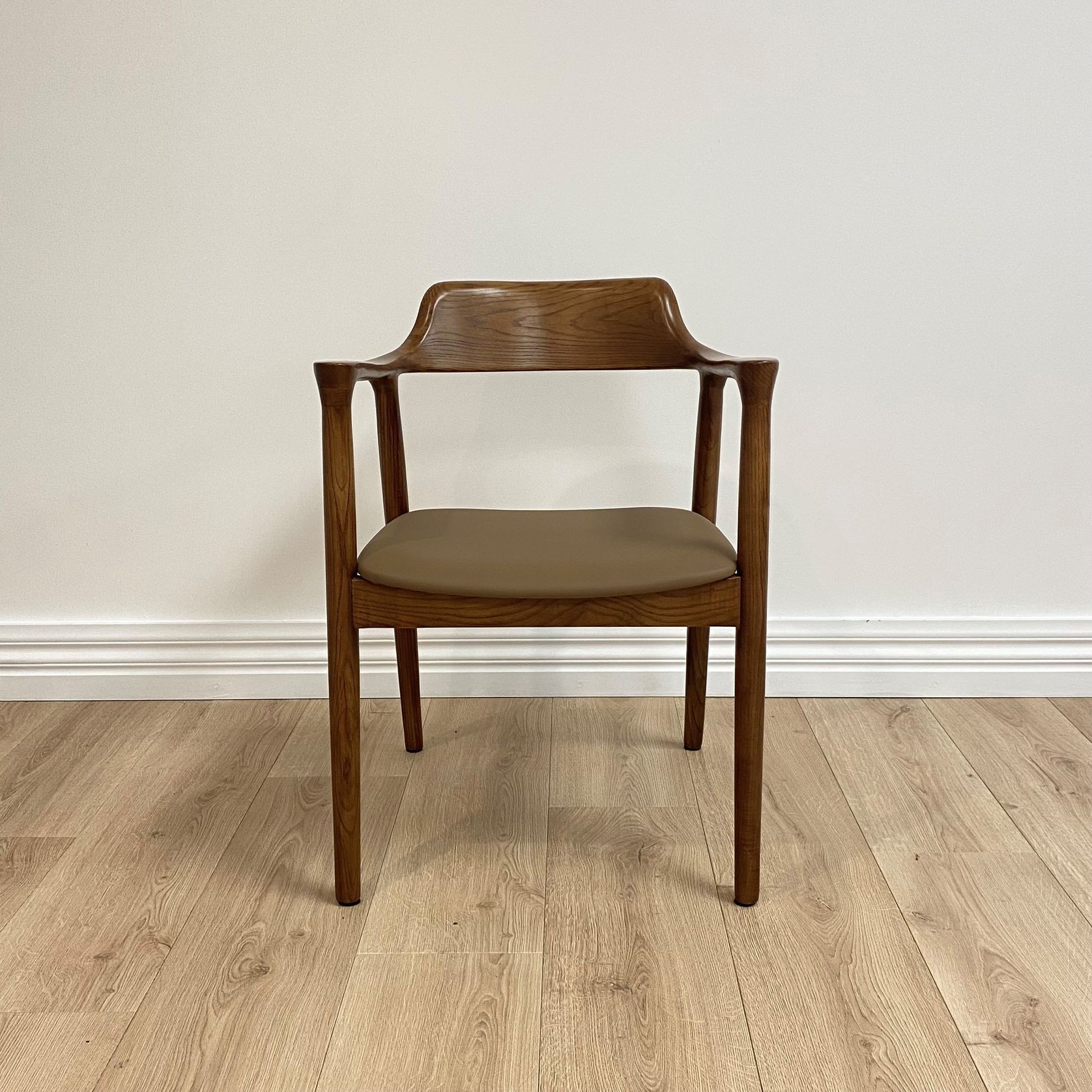 Kinsey Mid-Century Dining Chair gallery detail image