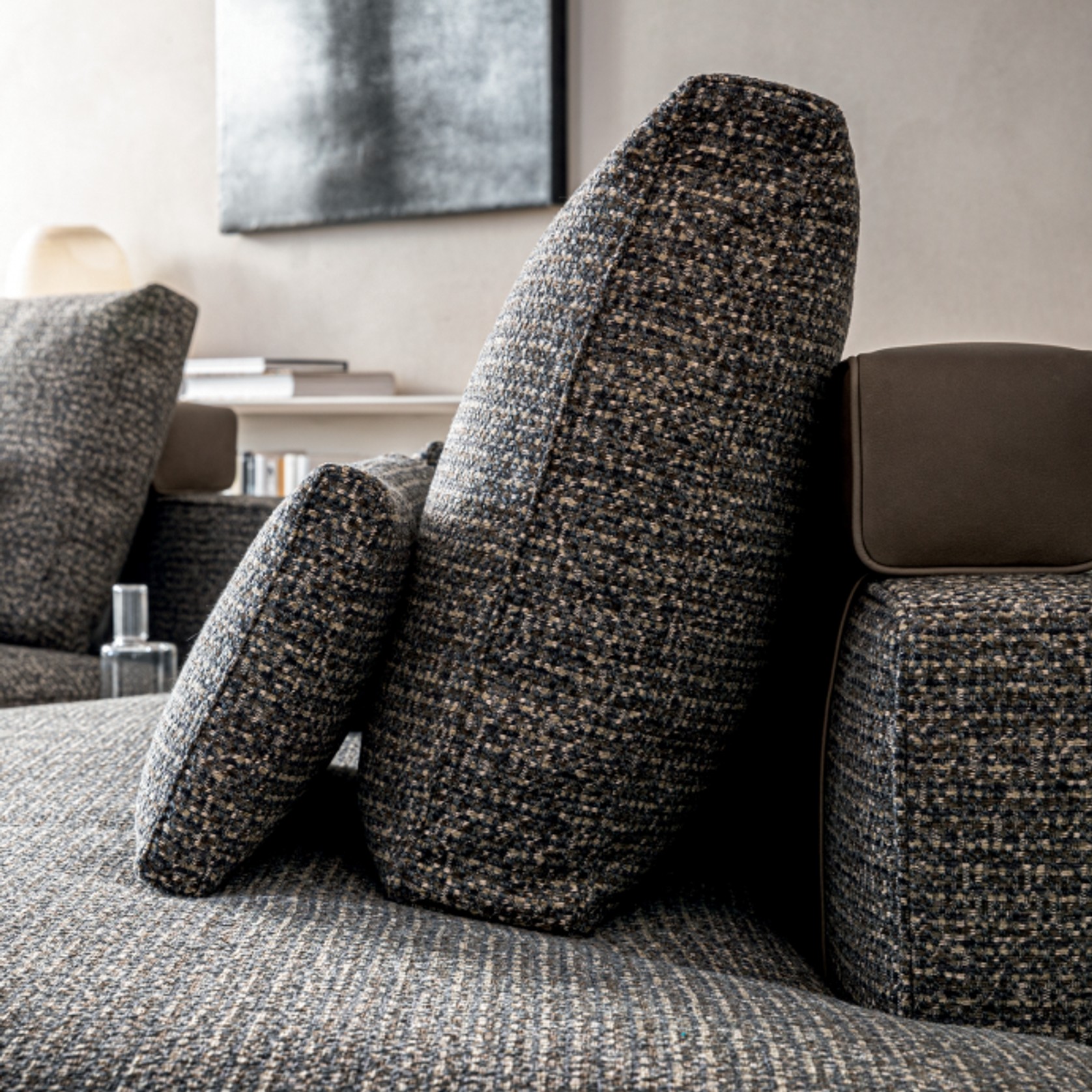Octave Modular Sofa by Molteni&C gallery detail image
