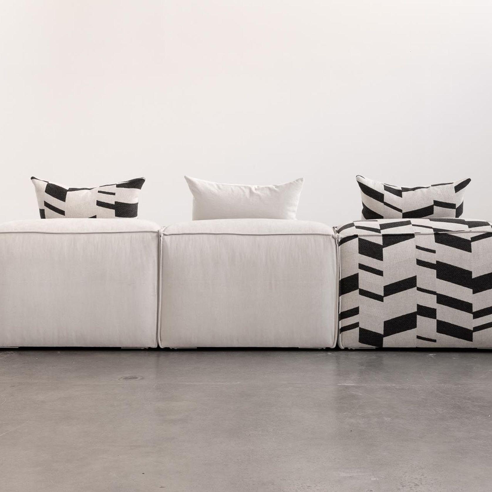 Osca Sofa gallery detail image