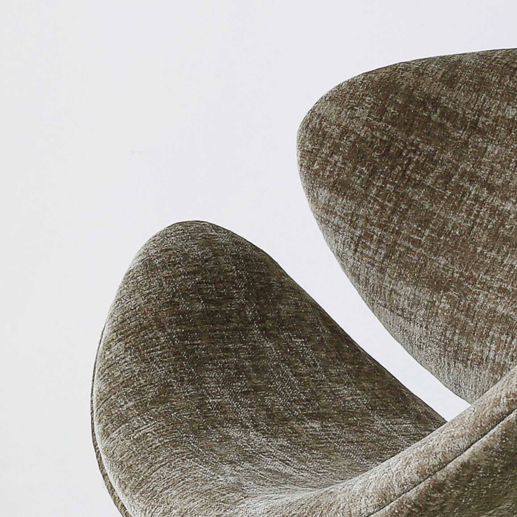 'Florence' Chair / Vintage Velvet / Moss gallery detail image