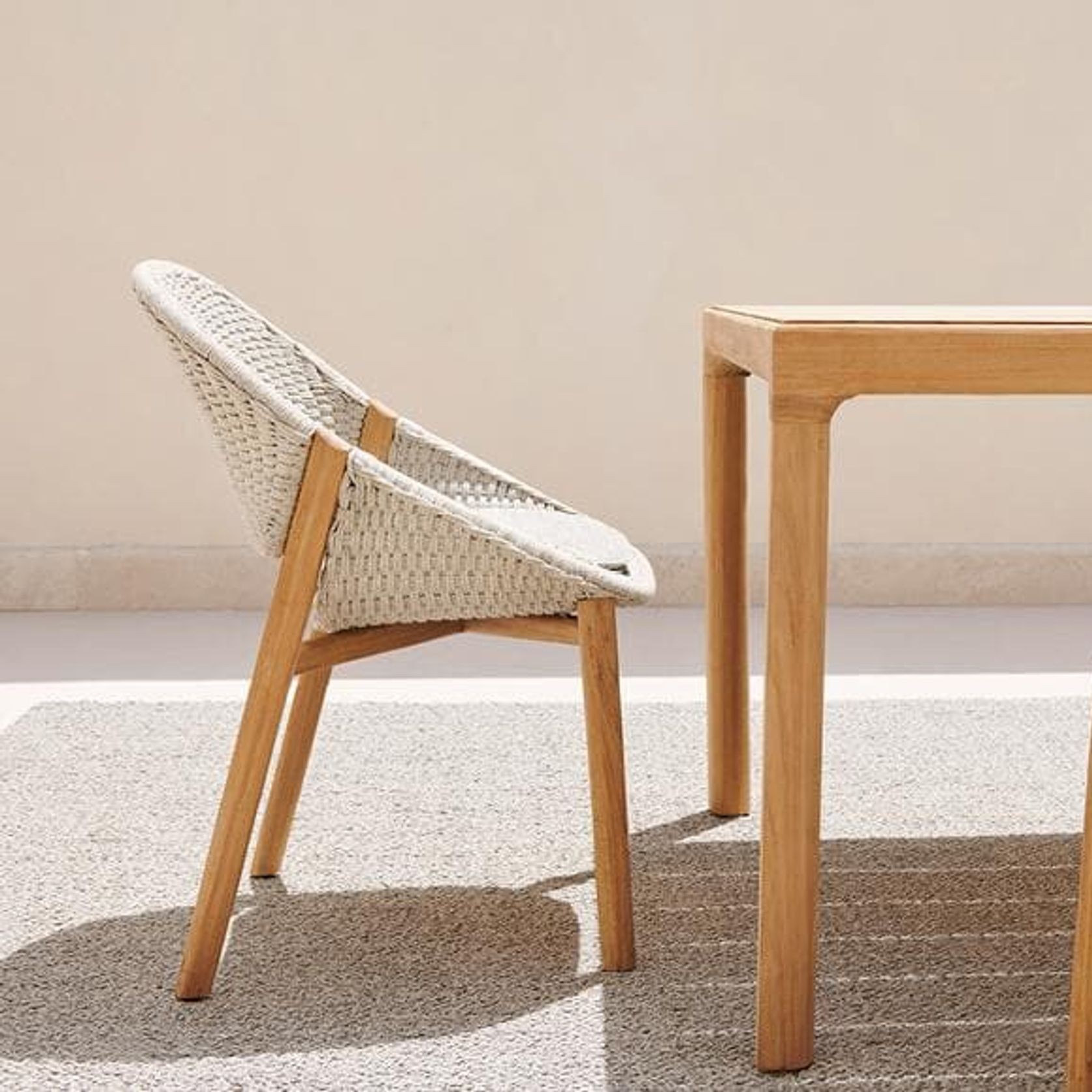 Elio | Armchair gallery detail image