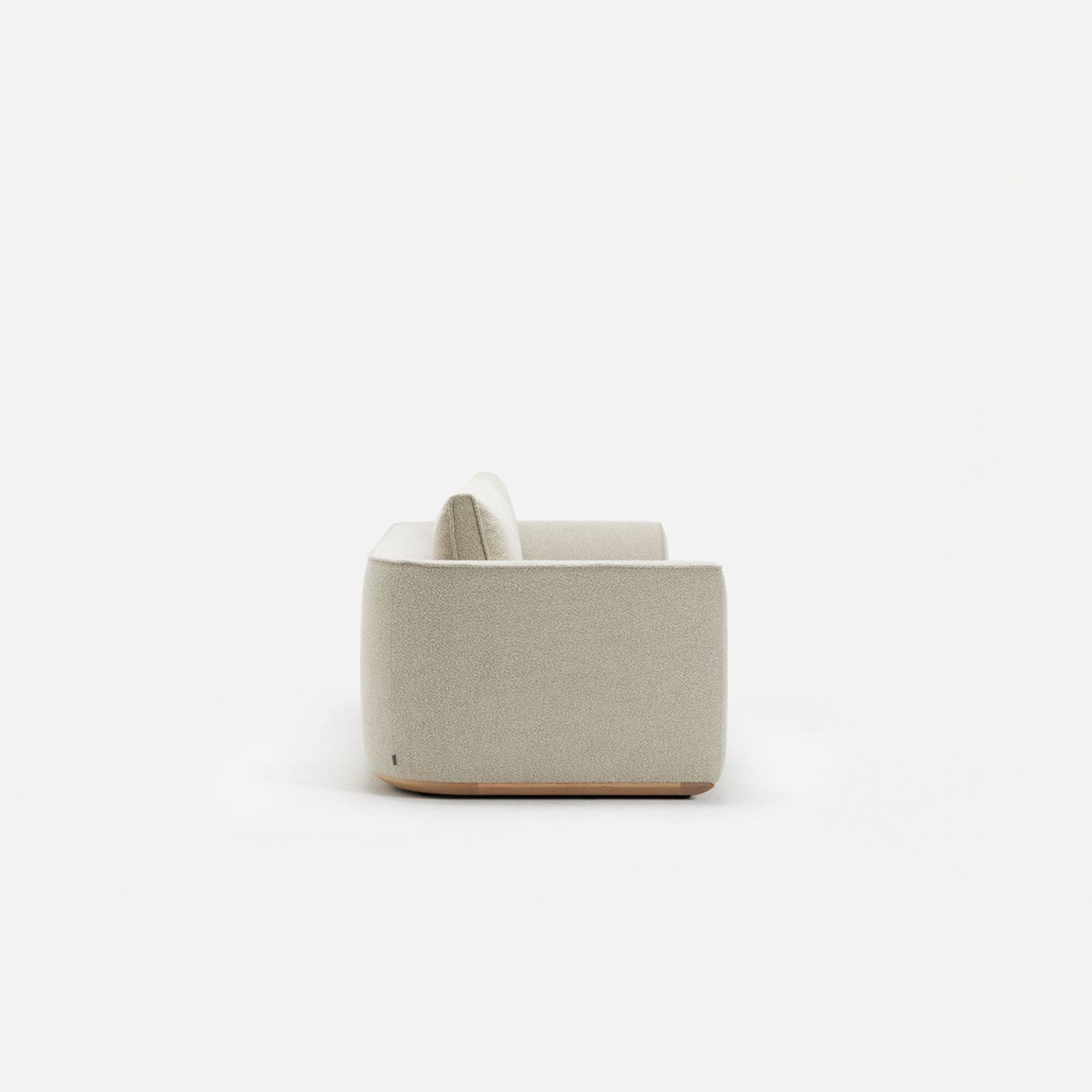 Erskine | Sofa gallery detail image