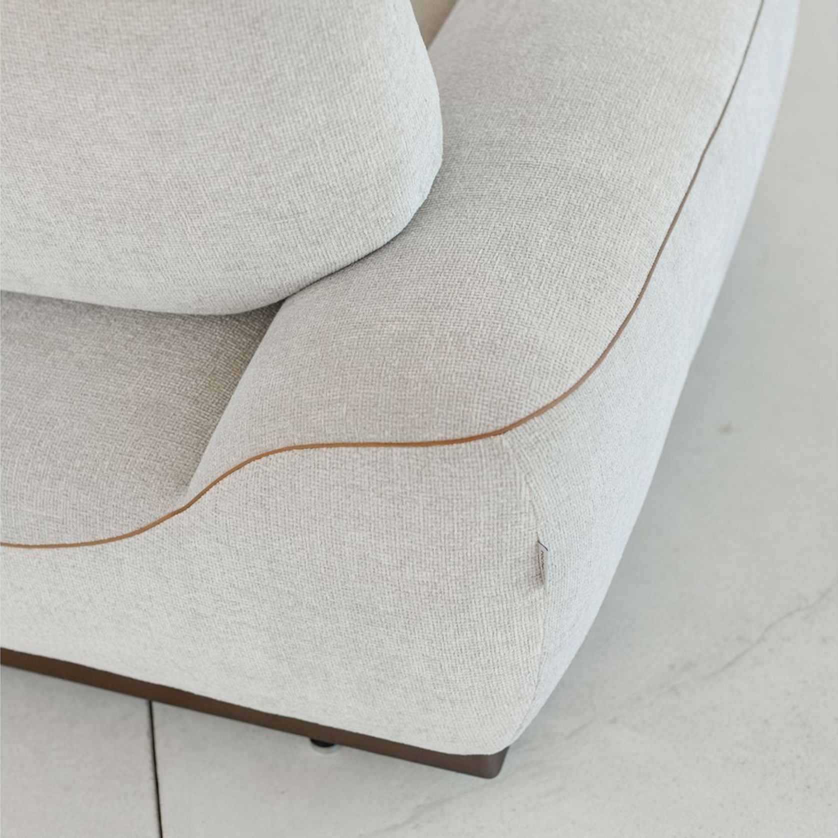 Escale Large 3-Seat Sofa – Double Depth gallery detail image