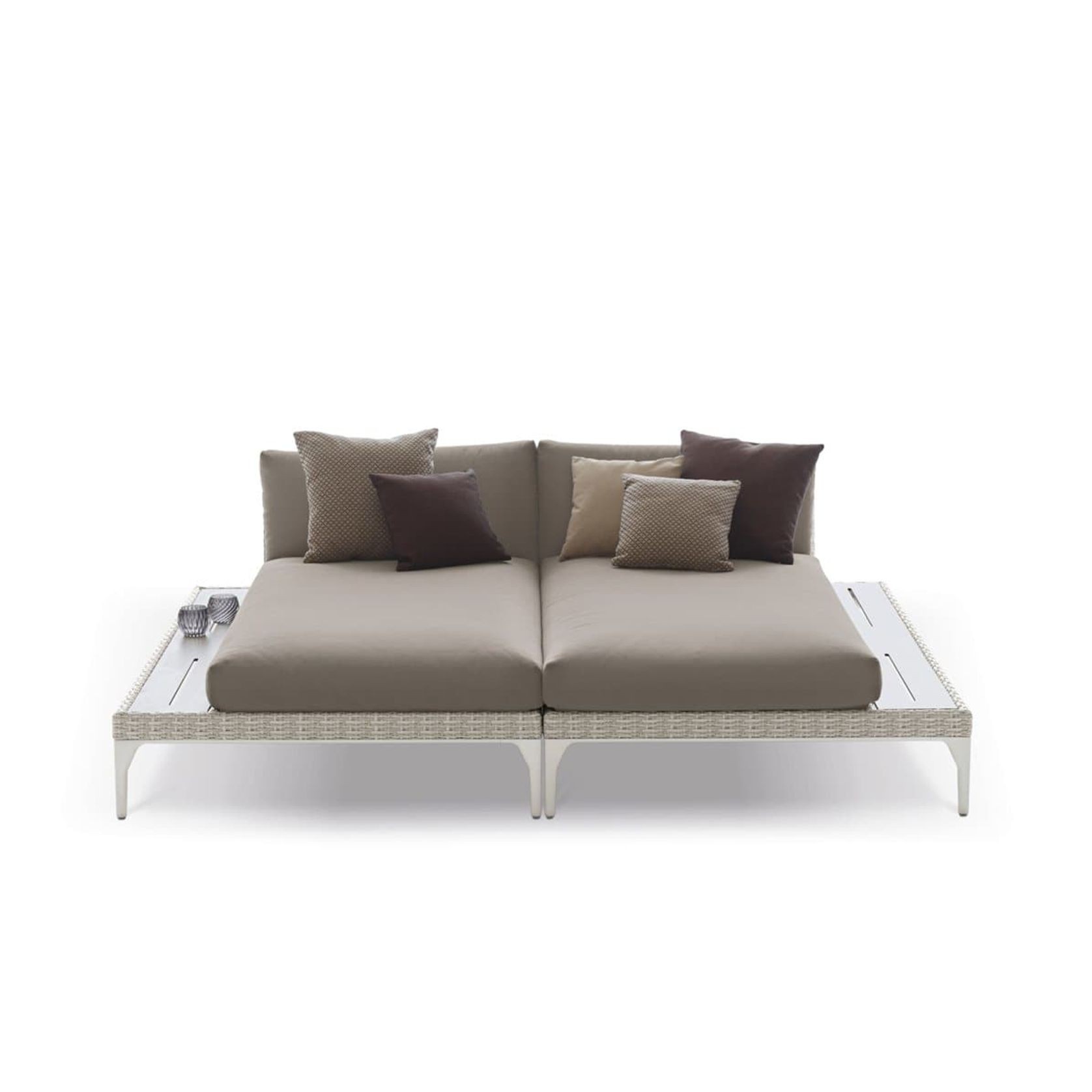 MU Sofa gallery detail image