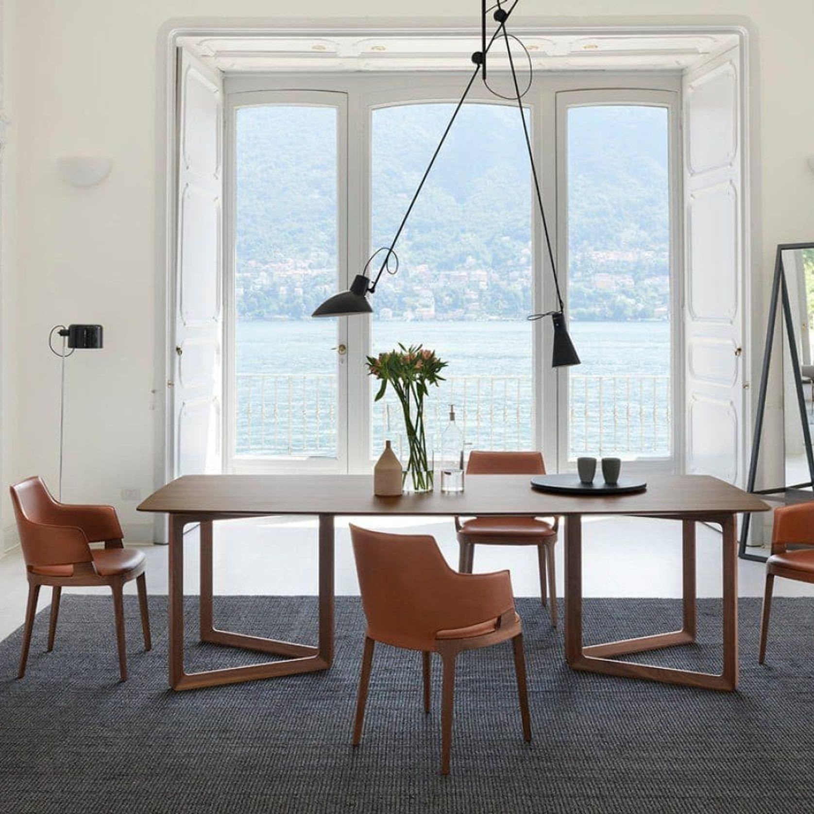 Velis | Armchair gallery detail image