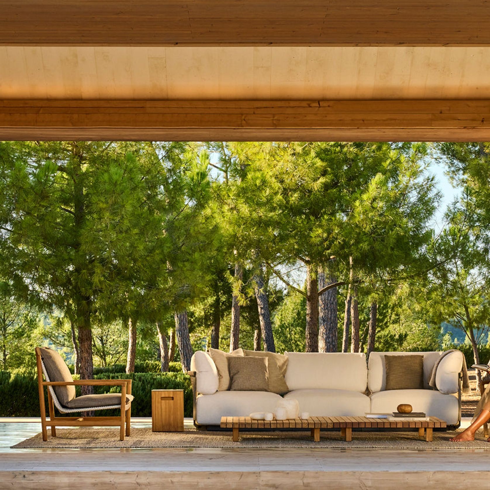 Amanu | Lounge Chair gallery detail image