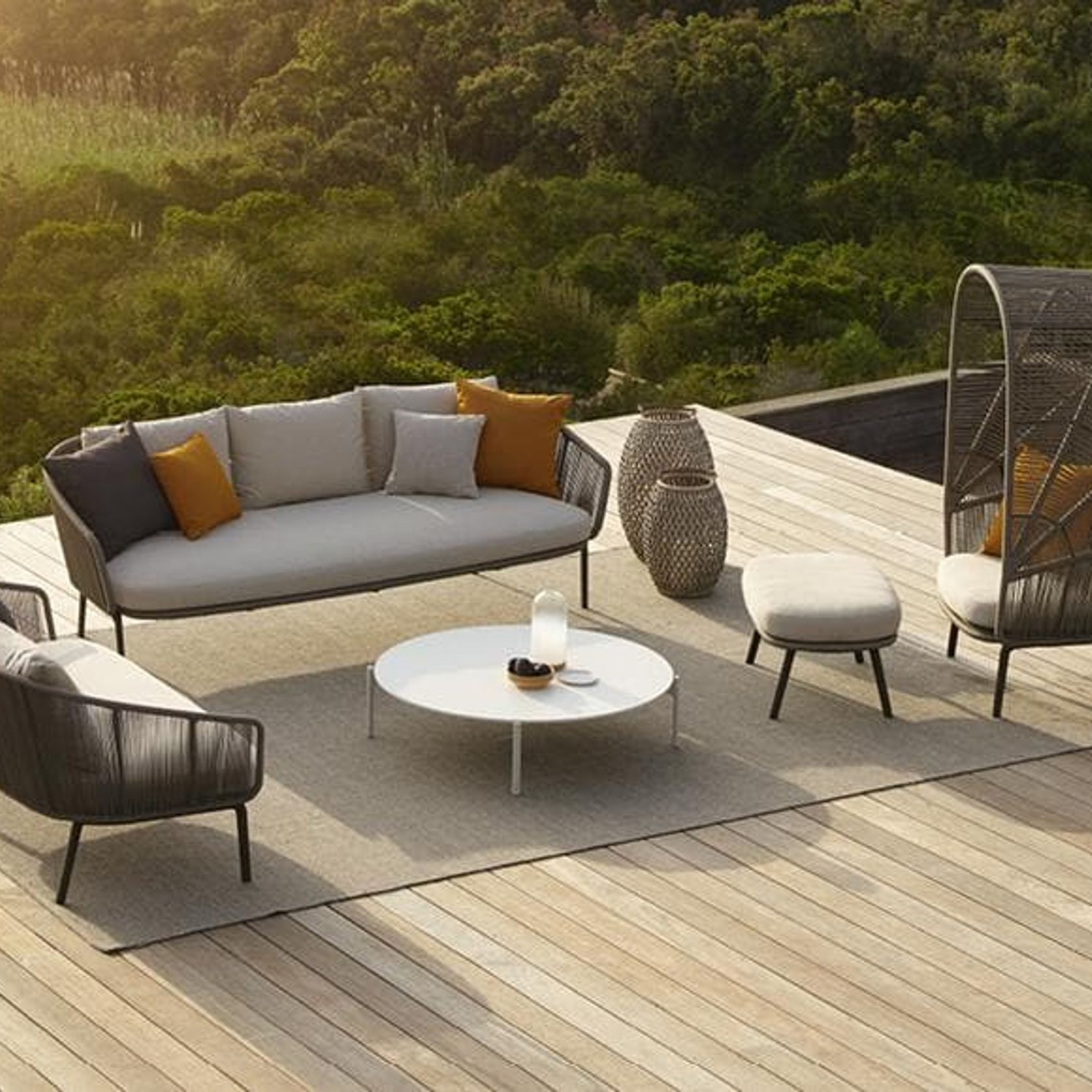 RILLY Sofa gallery detail image