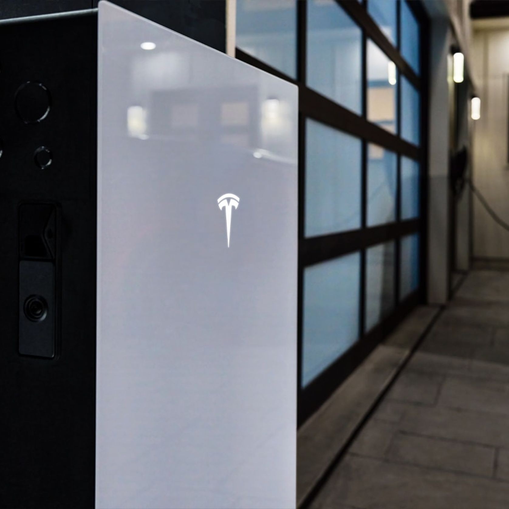Tesla Powerwall Home Battery Storage gallery detail image