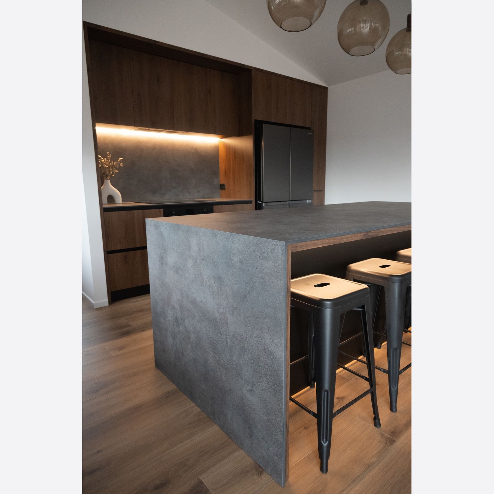 Imperio Solid Core Benchtops gallery detail image