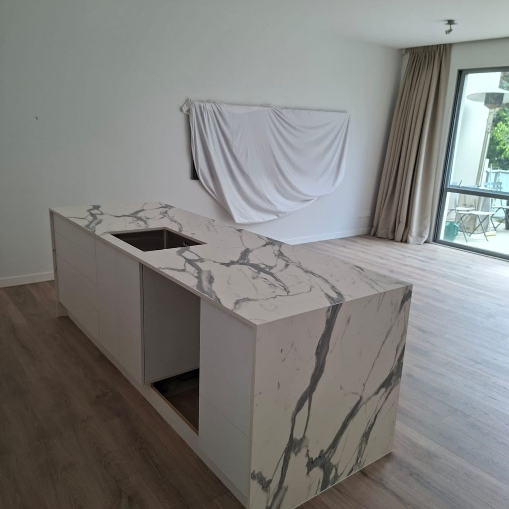 Imperio Solid Core Benchtops gallery detail image