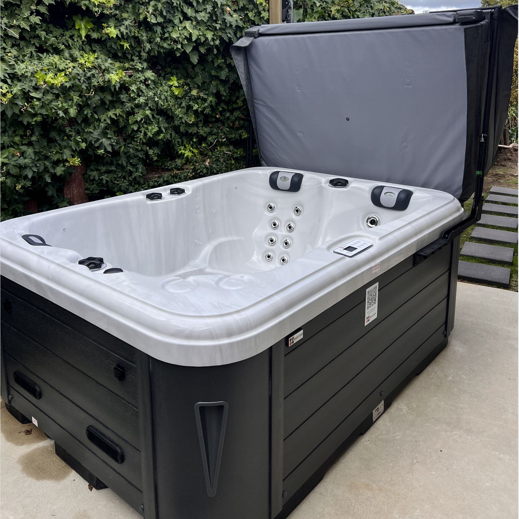 Renew | Pure Spa Pool gallery detail image