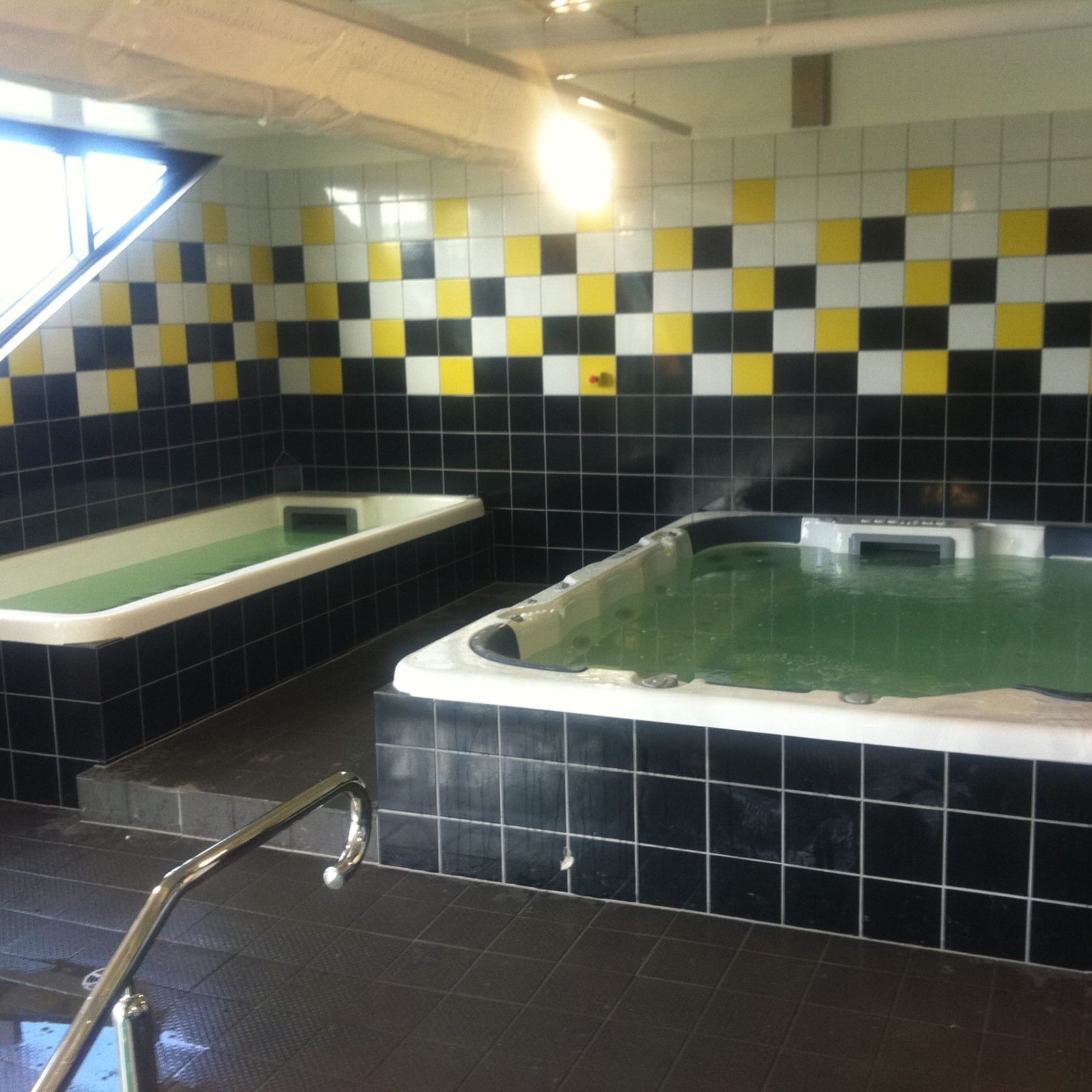 Endless® Team Hydrotherapy Spa gallery detail image