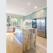 Kitchen Island Glass gallery detail image