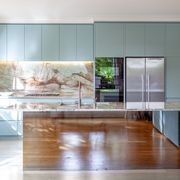 Kitchen Island Glass gallery detail image