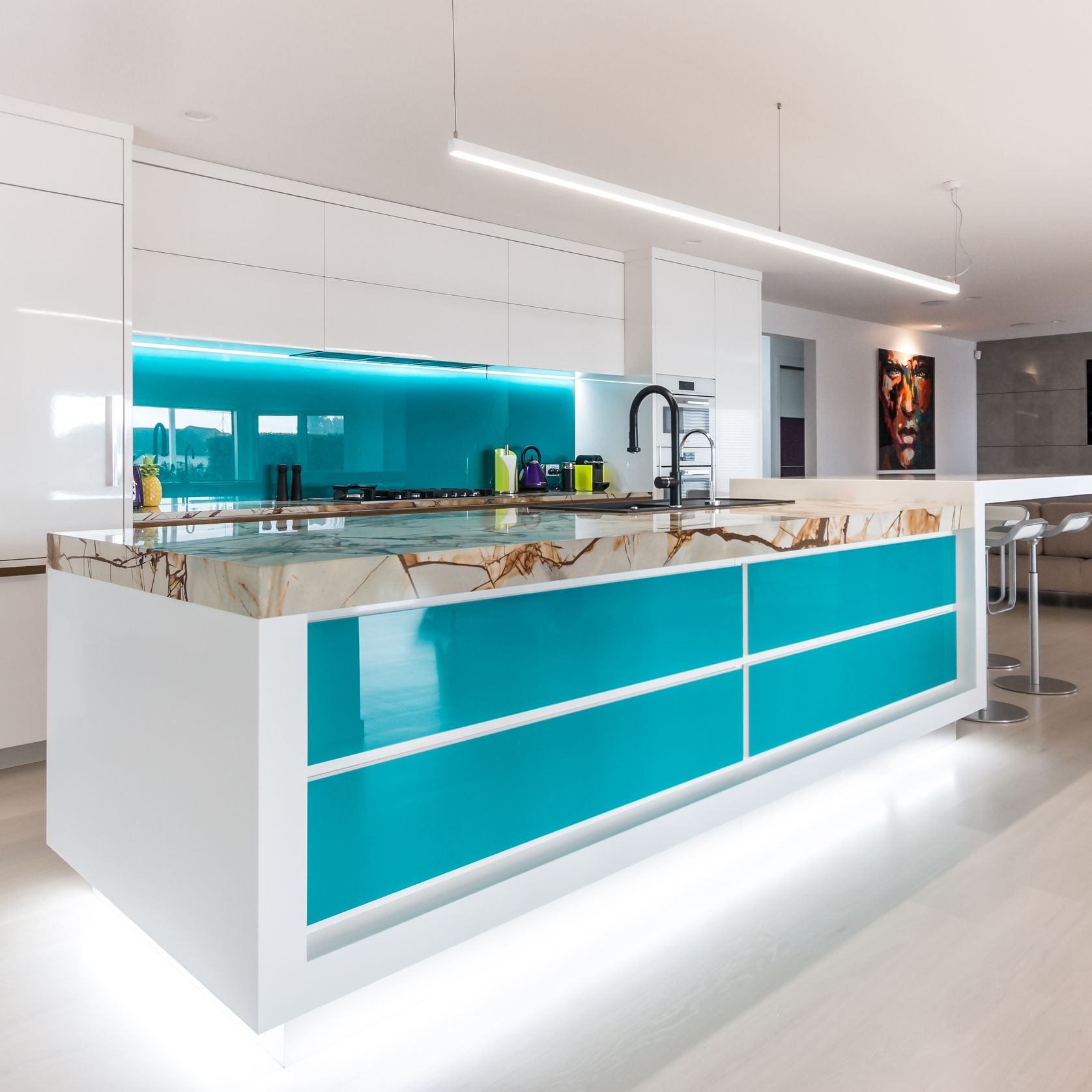 Kitchen Island Glass gallery detail image