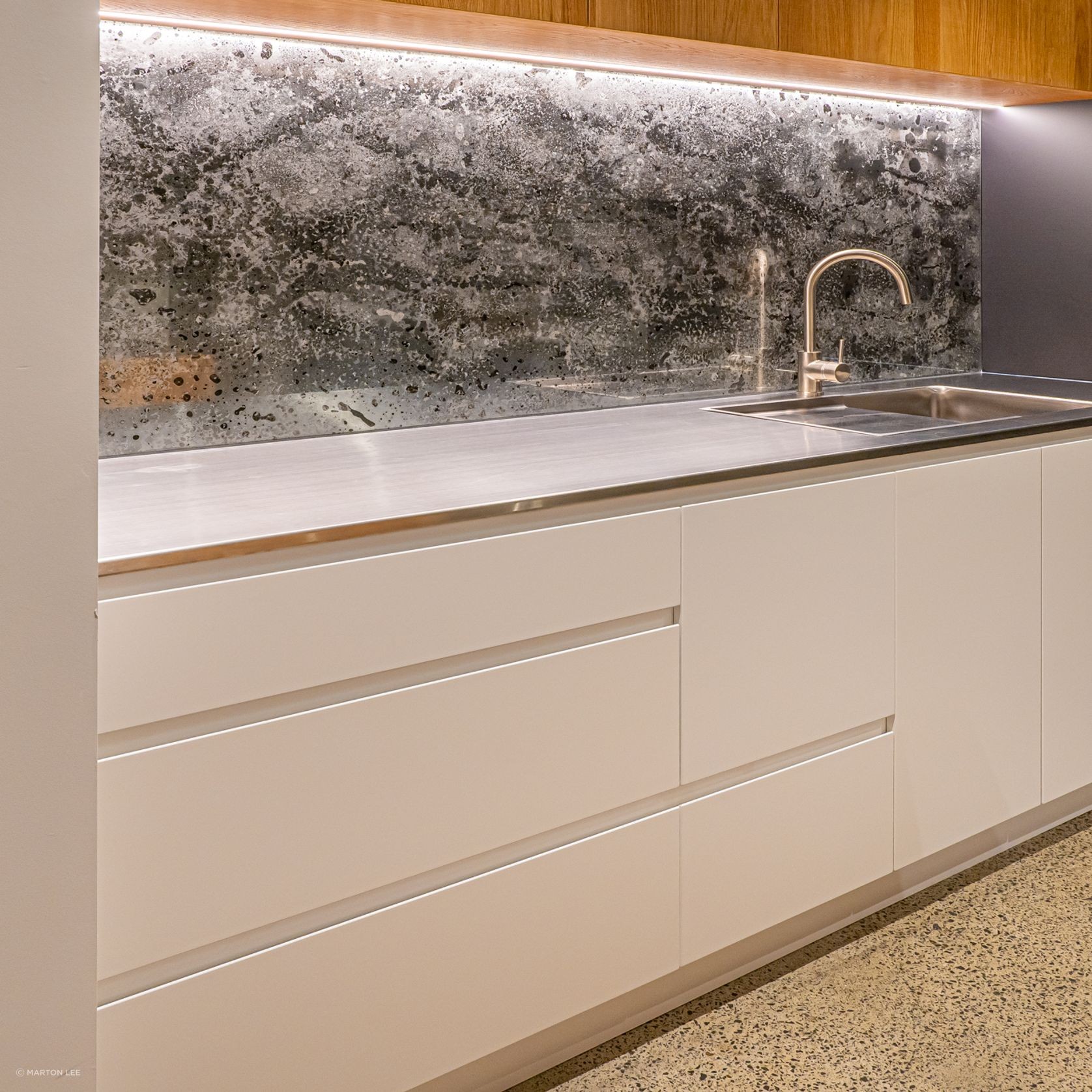 Antique Mirror | ArchiPro NZ