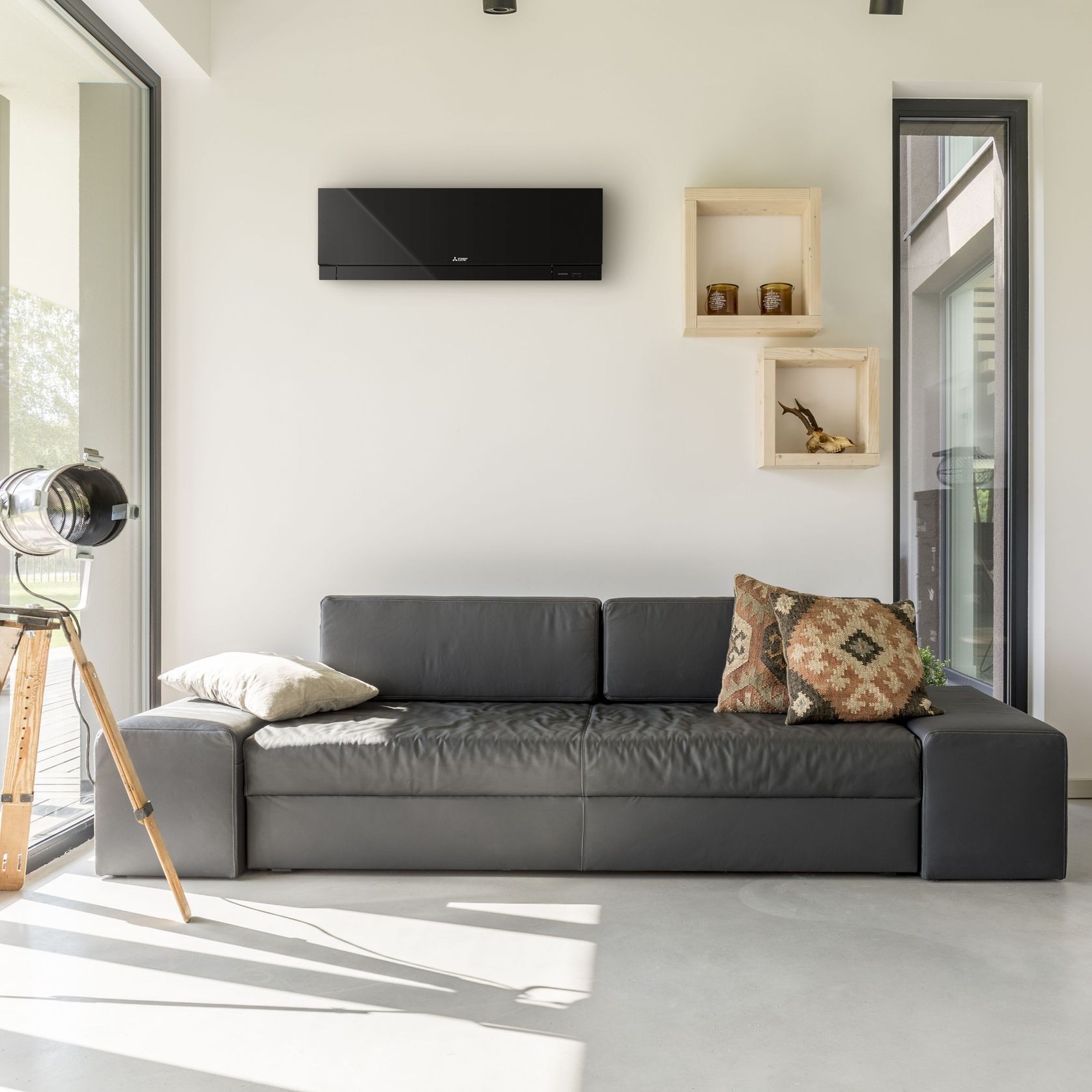 EF Designer Smart Series High Wall Heat Pump gallery detail image