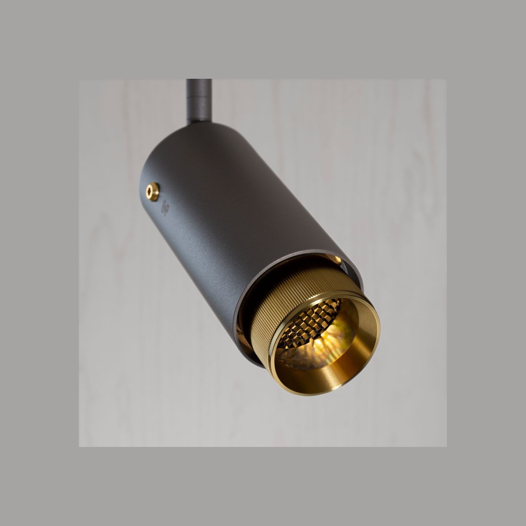 Linear Exhaust Spotlight | Graphite gallery detail image