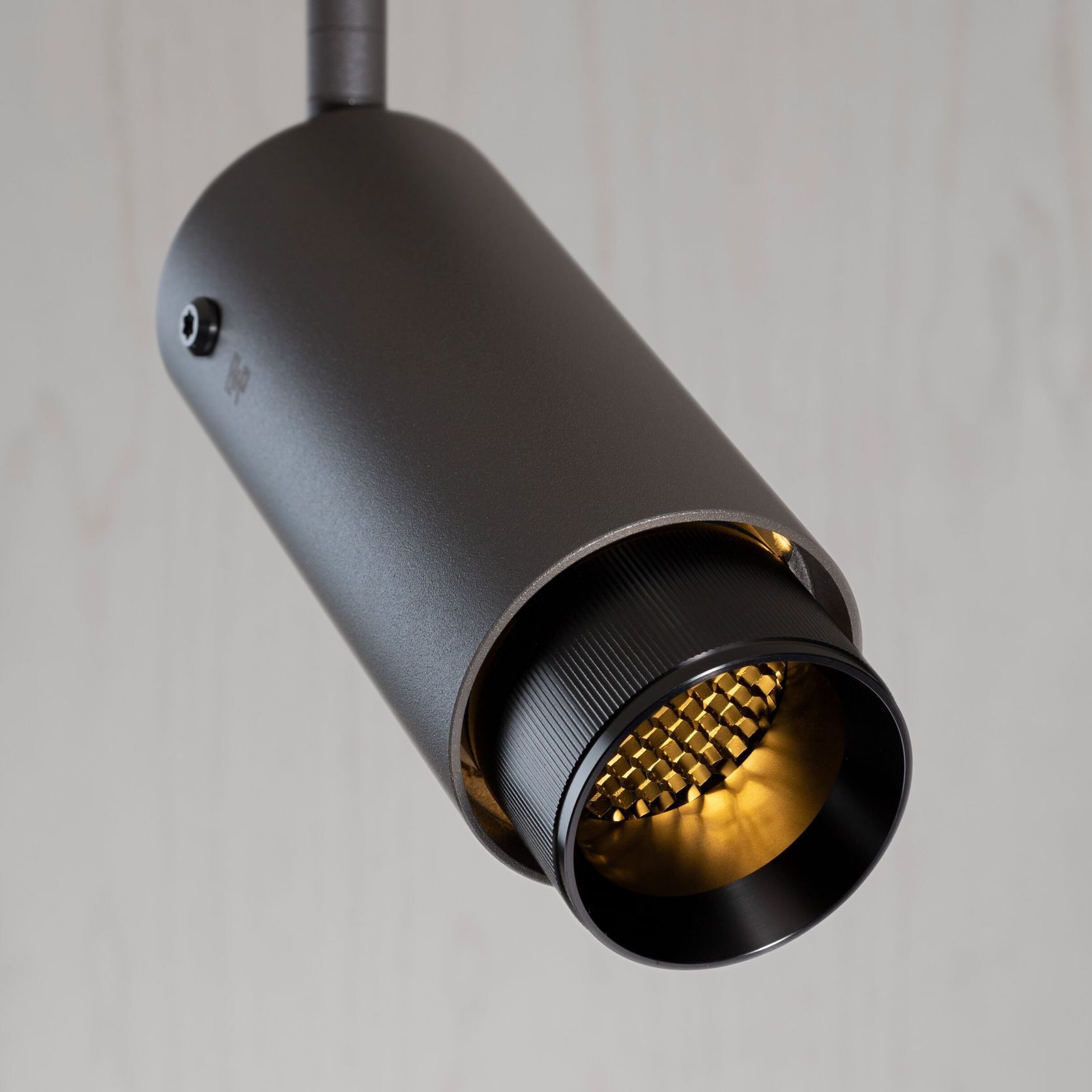 Linear Exhaust Spotlight | Graphite gallery detail image