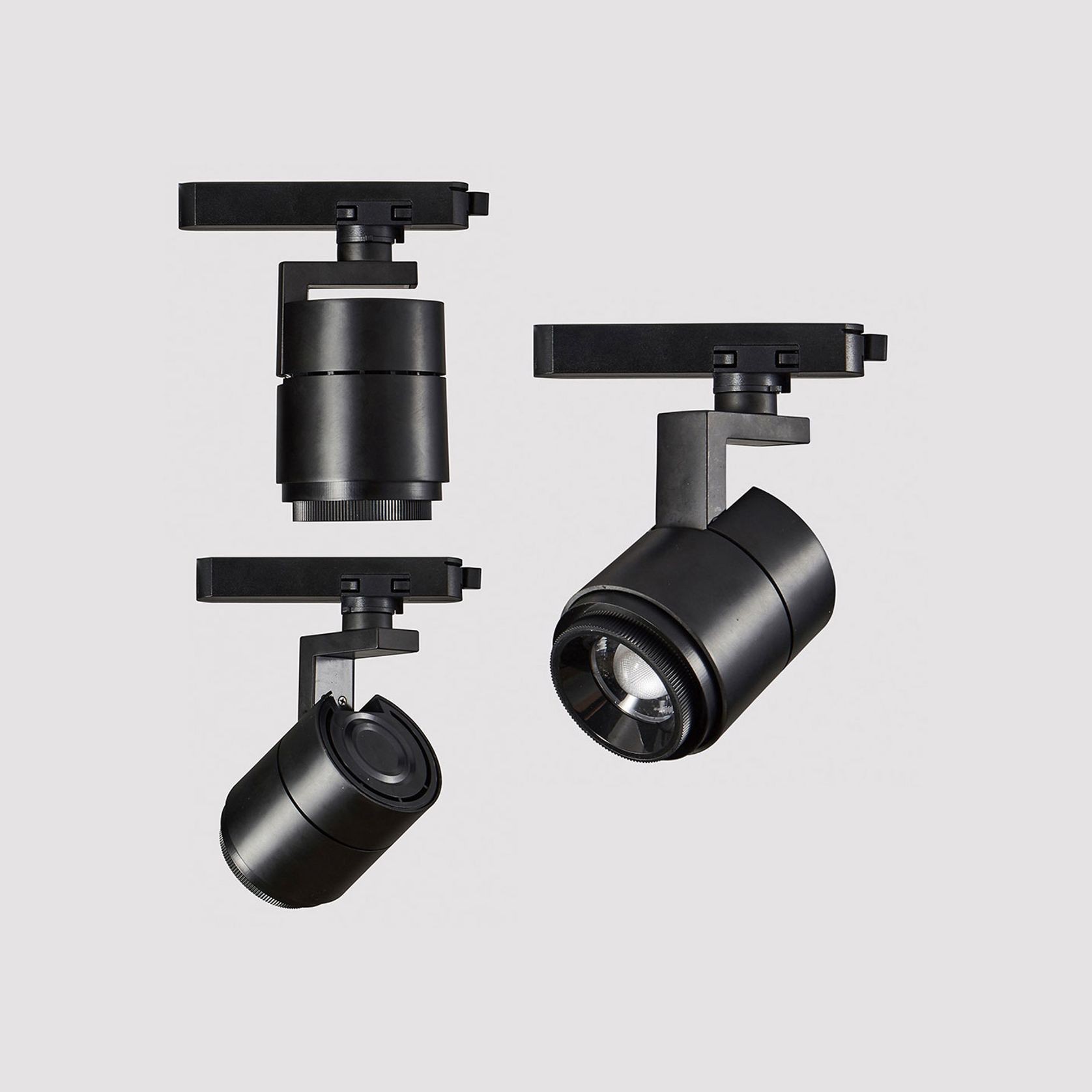 ME309 zoomable track light in black fitting colour