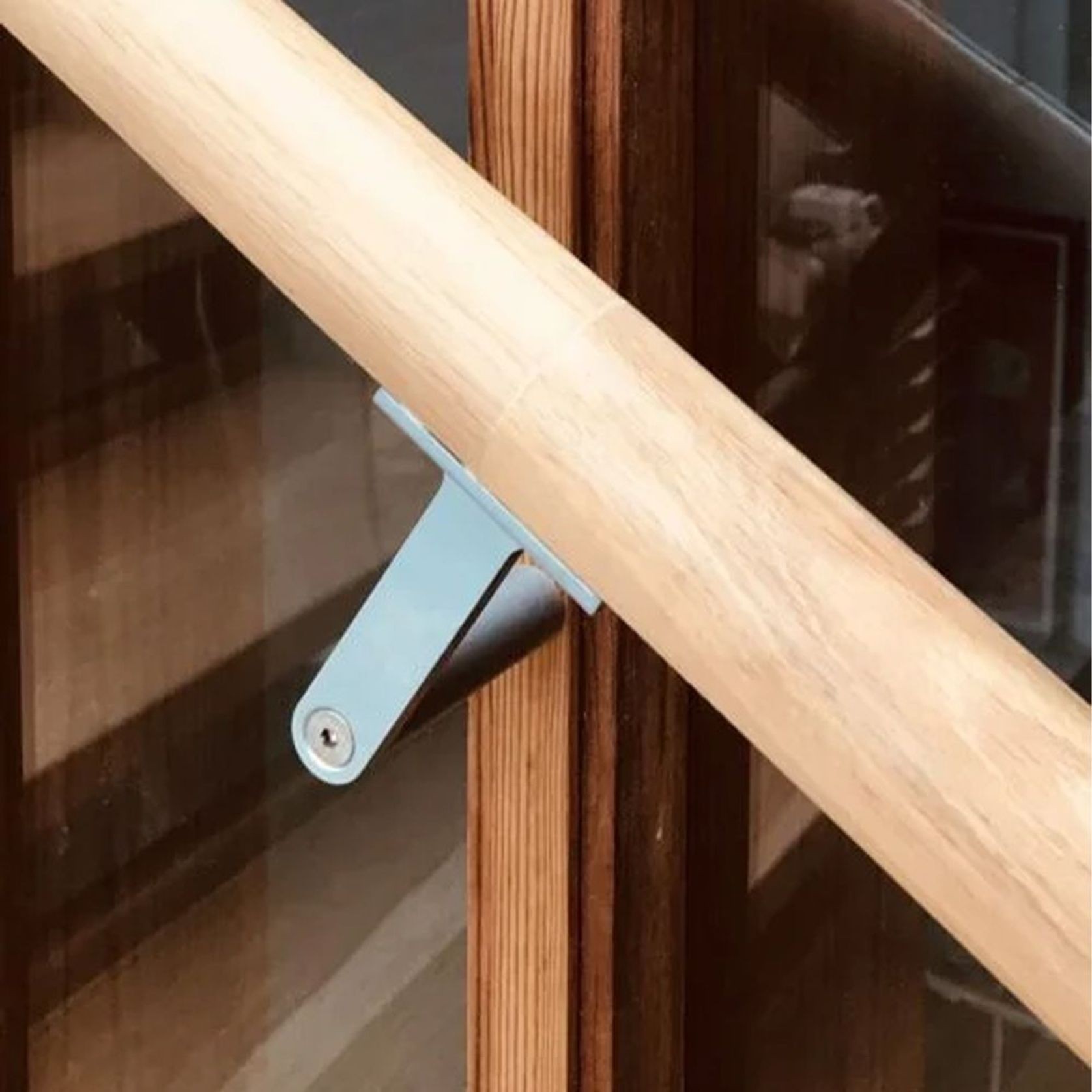 Halliday & Baillie T Stair Rail Bracket HB500 gallery detail image