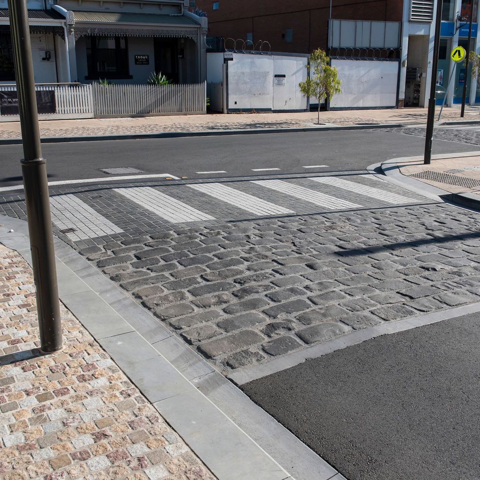 Porphyry Pavers & Cobblestones gallery detail image